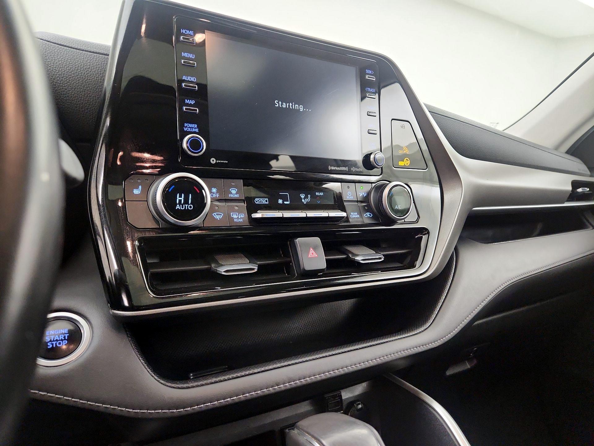 Thumbnail: 2021 Toyota Highlander - 14