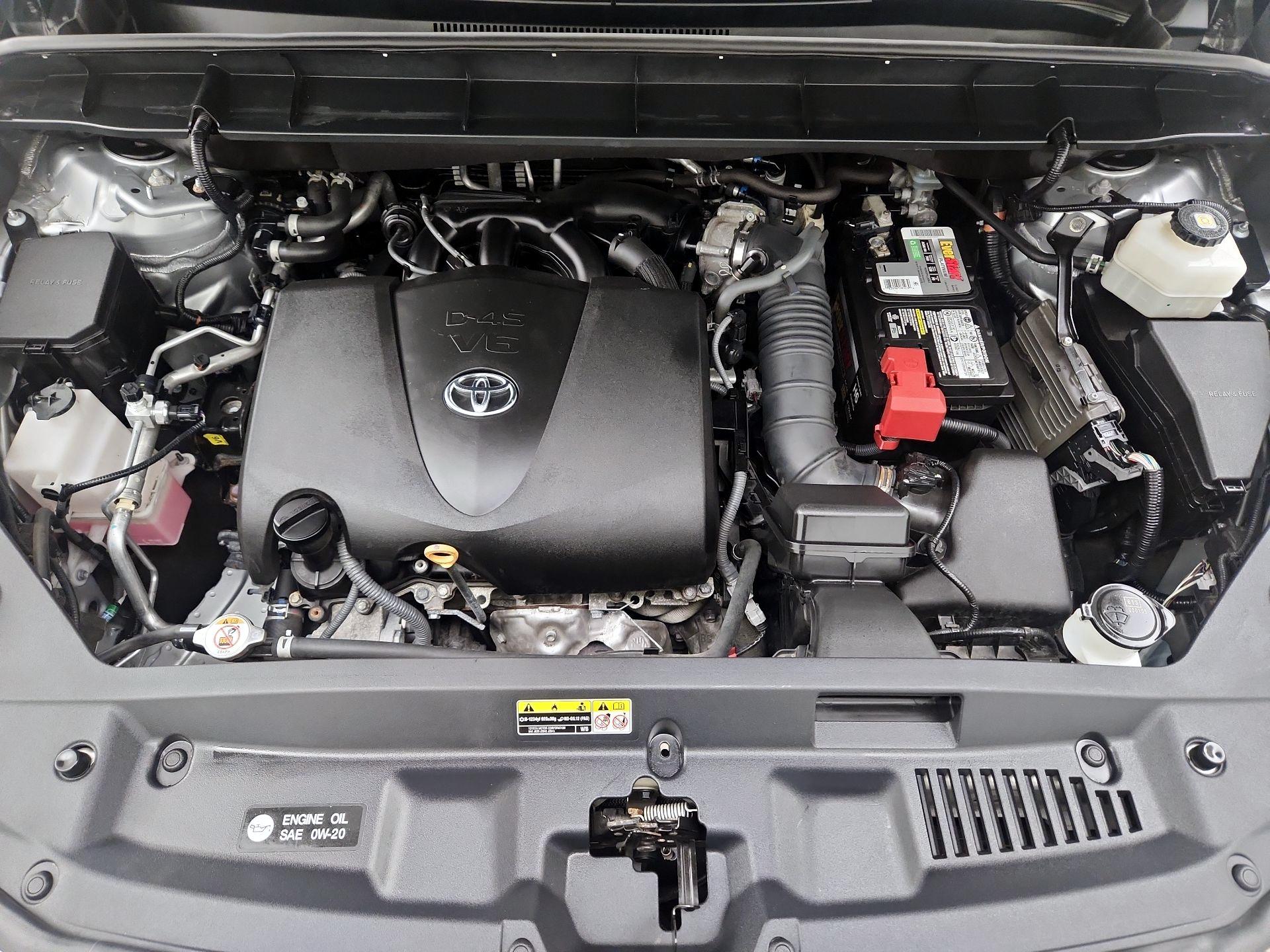 Thumbnail: 2021 Toyota Highlander - 17