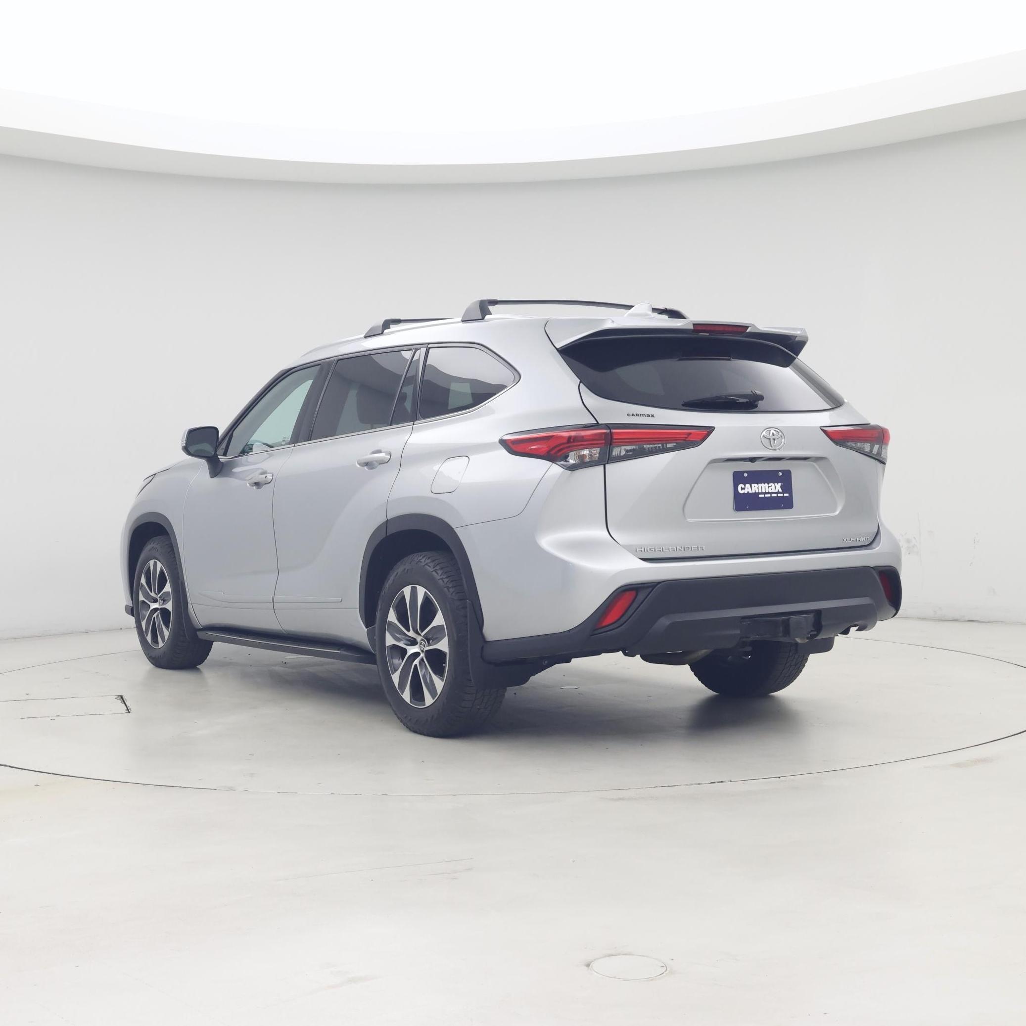 Thumbnail: 2021 Toyota Highlander - 2