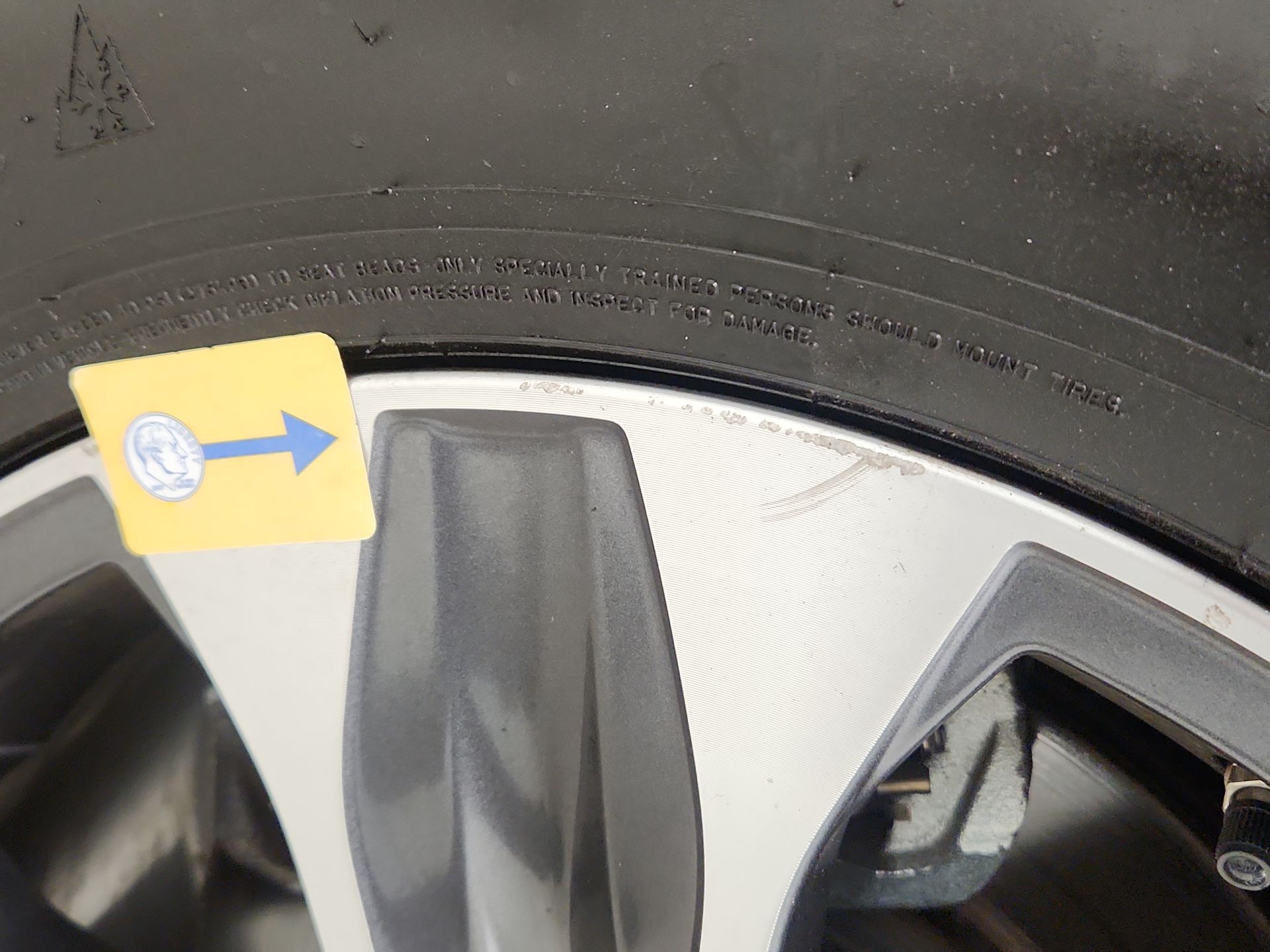 Thumbnail: 2021 Toyota Highlander - 19