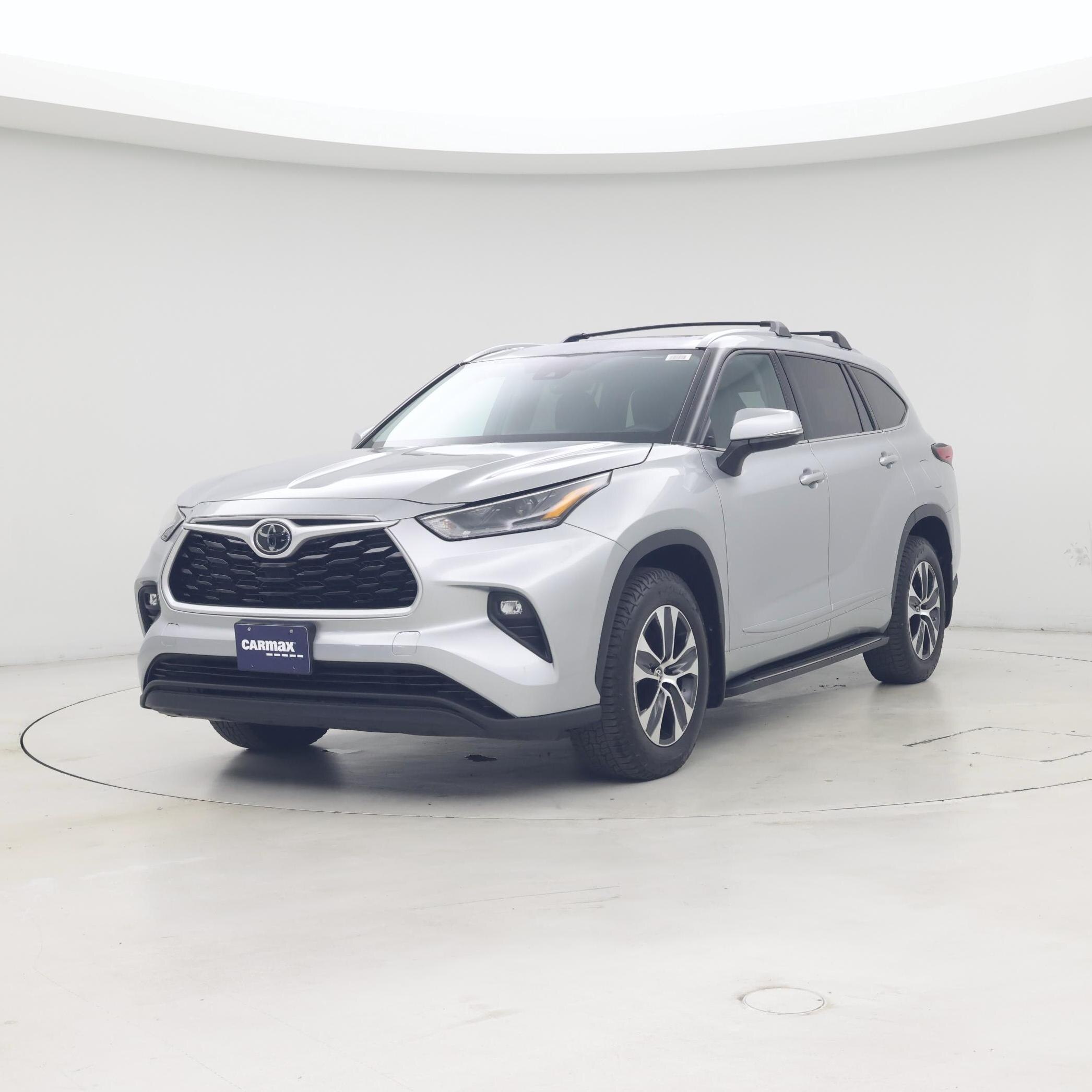 Thumbnail: 2021 Toyota Highlander - 4