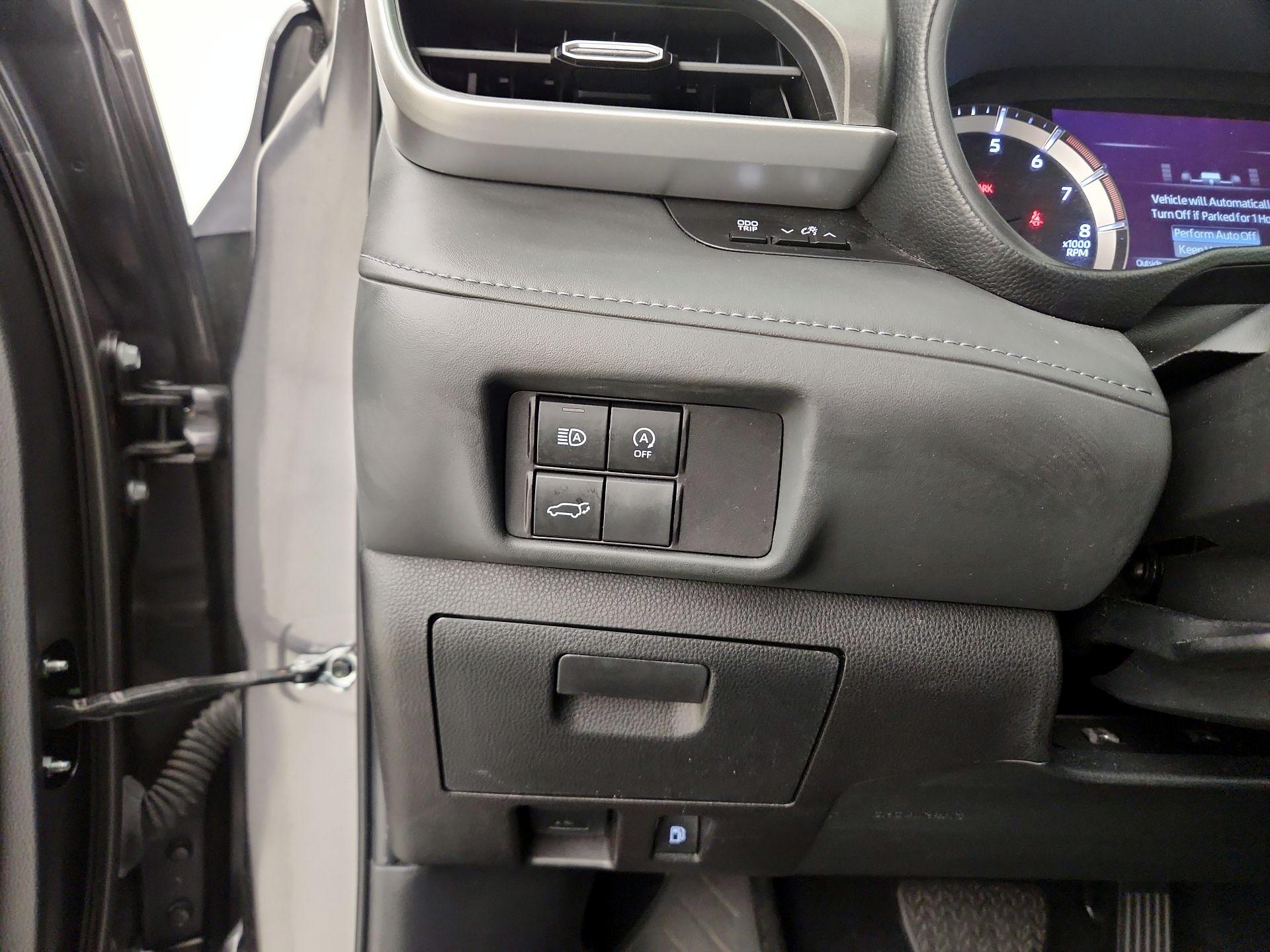 Thumbnail: 2024 Toyota Highlander - 13