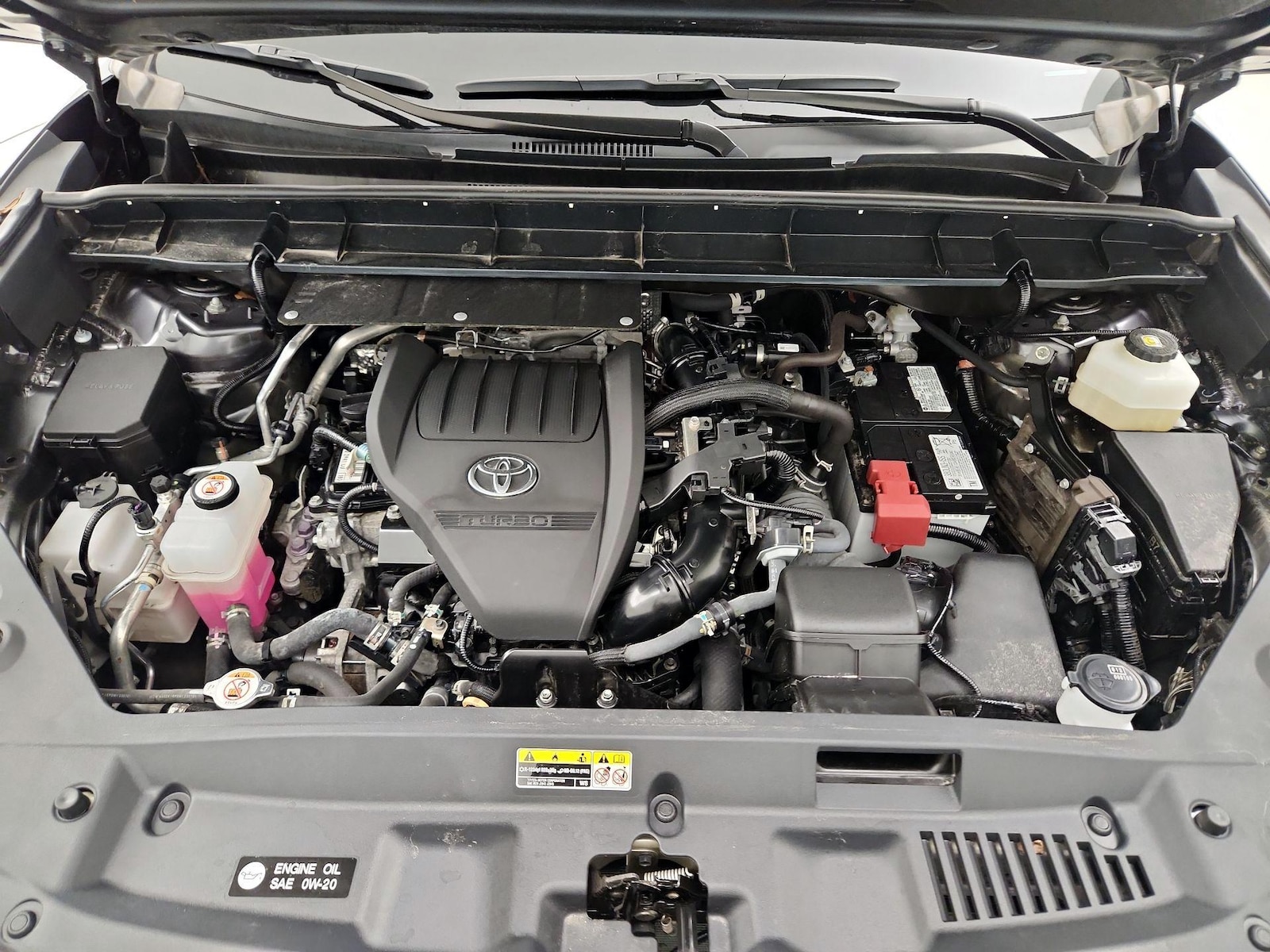 2024 Toyota Highlander LE - Photo 23