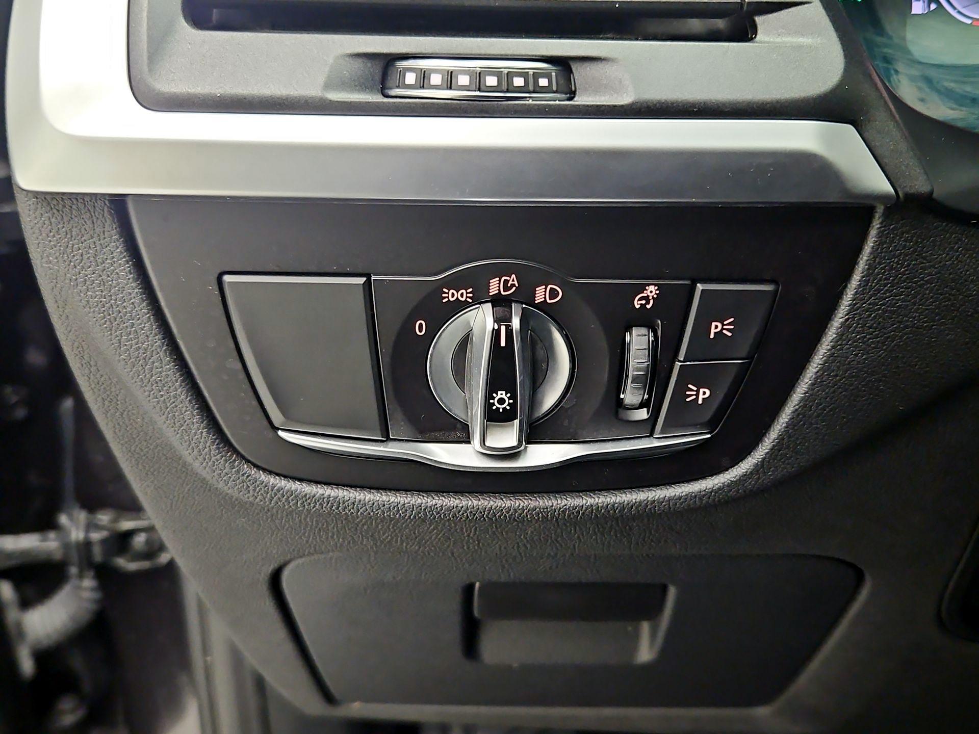 Thumbnail: 2022 BMW X3 - 13