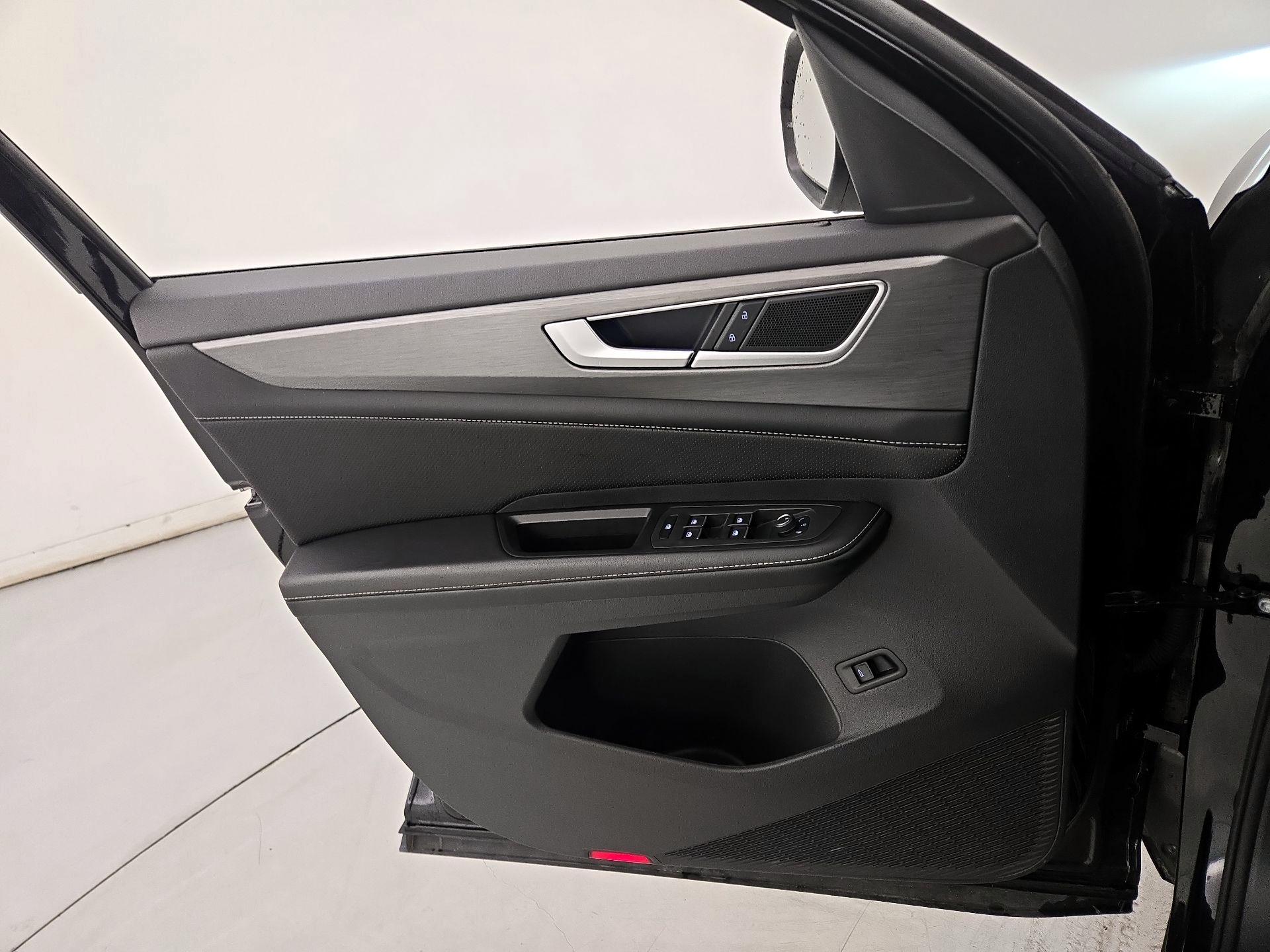 Thumbnail: 2024 Volkswagen Atlas - 12