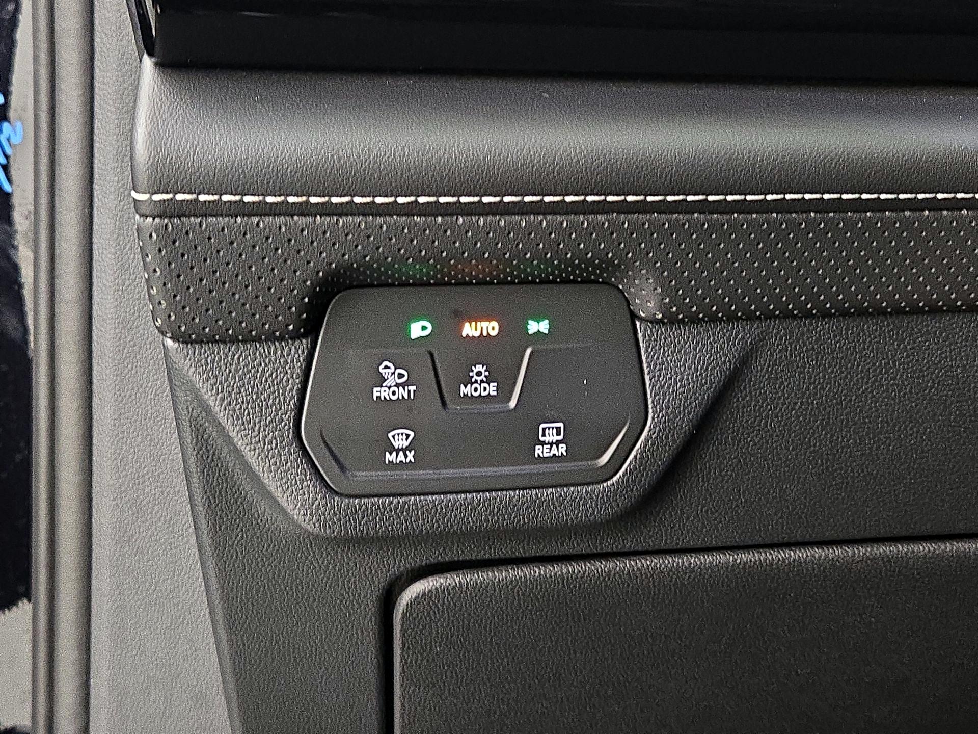 Thumbnail: 2024 Volkswagen Atlas - 13