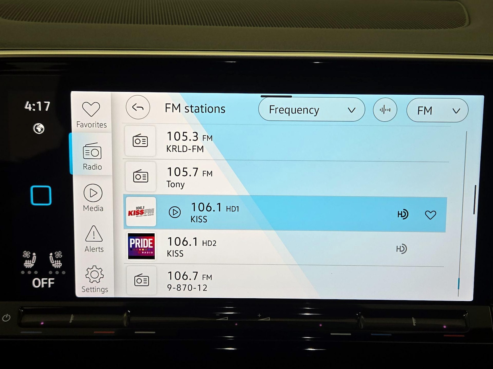 2024 Volkswagen Atlas Cross Sport SE w/Tech - Photo 16