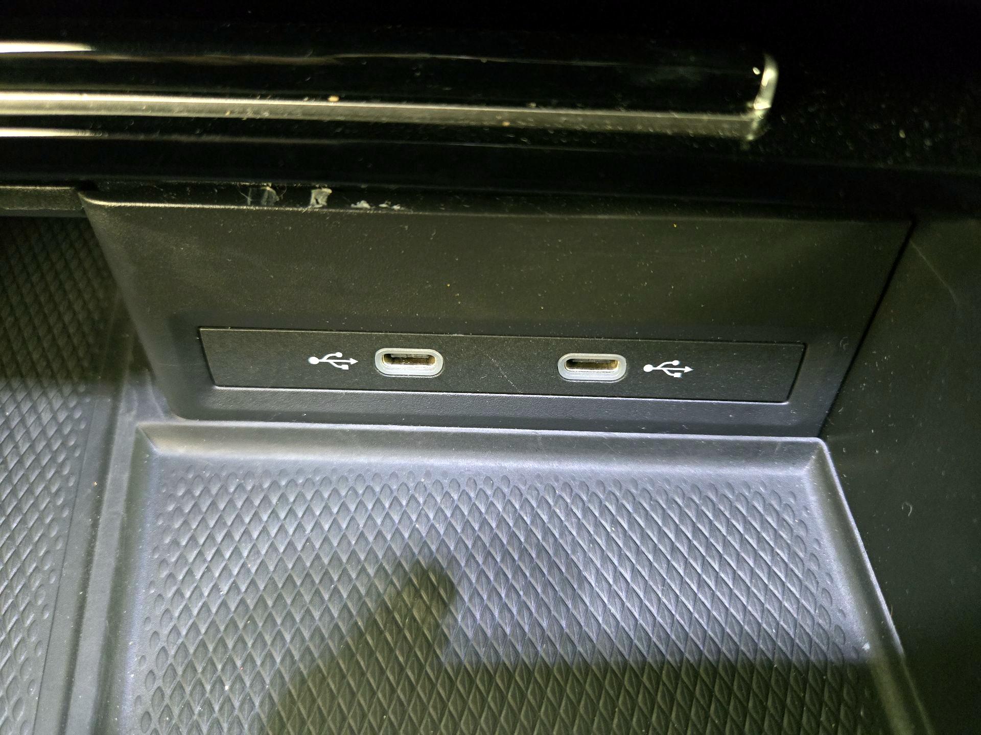 Thumbnail: 2024 Volkswagen Atlas - 18