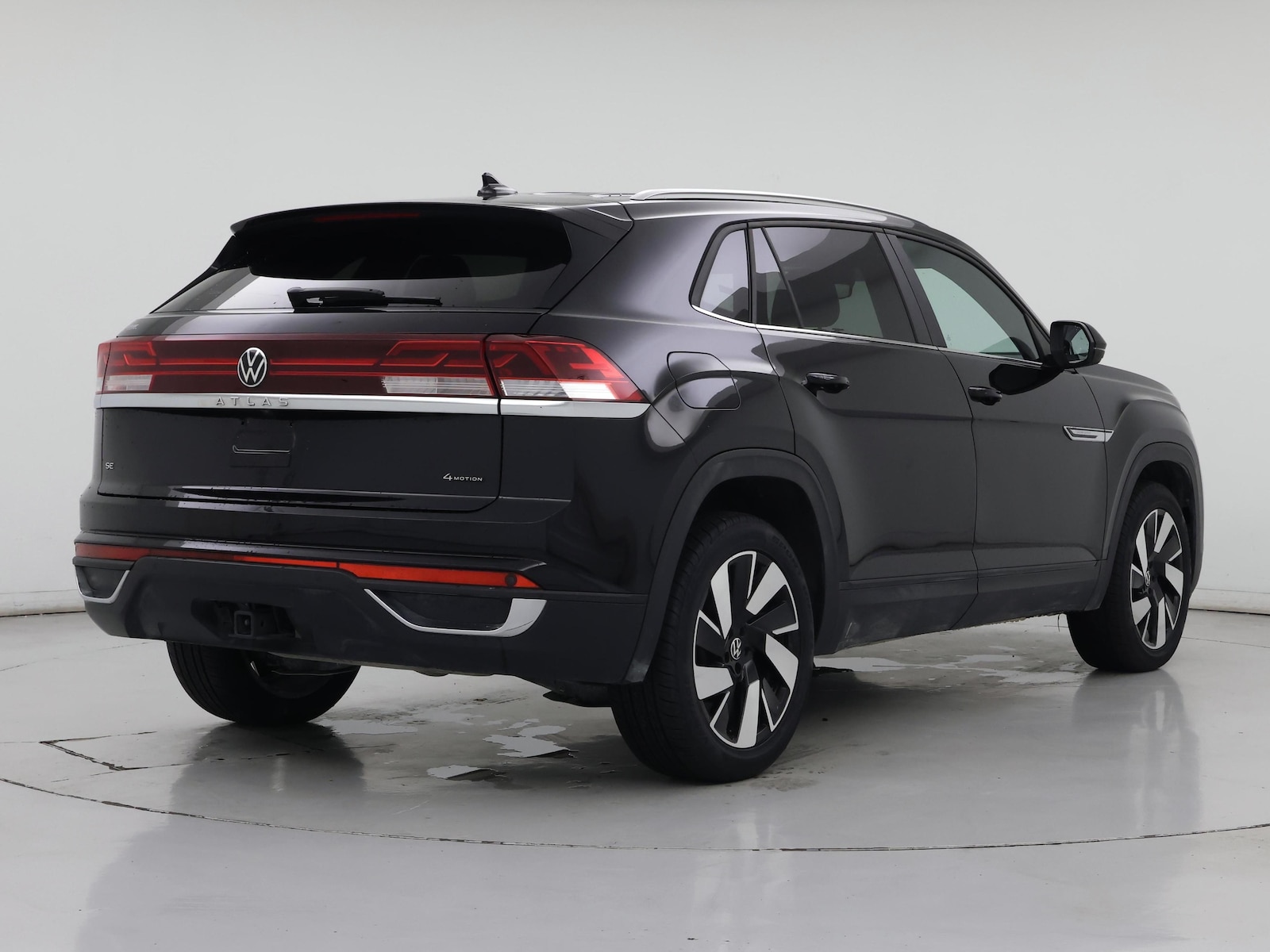 2024 Volkswagen Atlas Cross Sport SE w/Tech - Photo 9