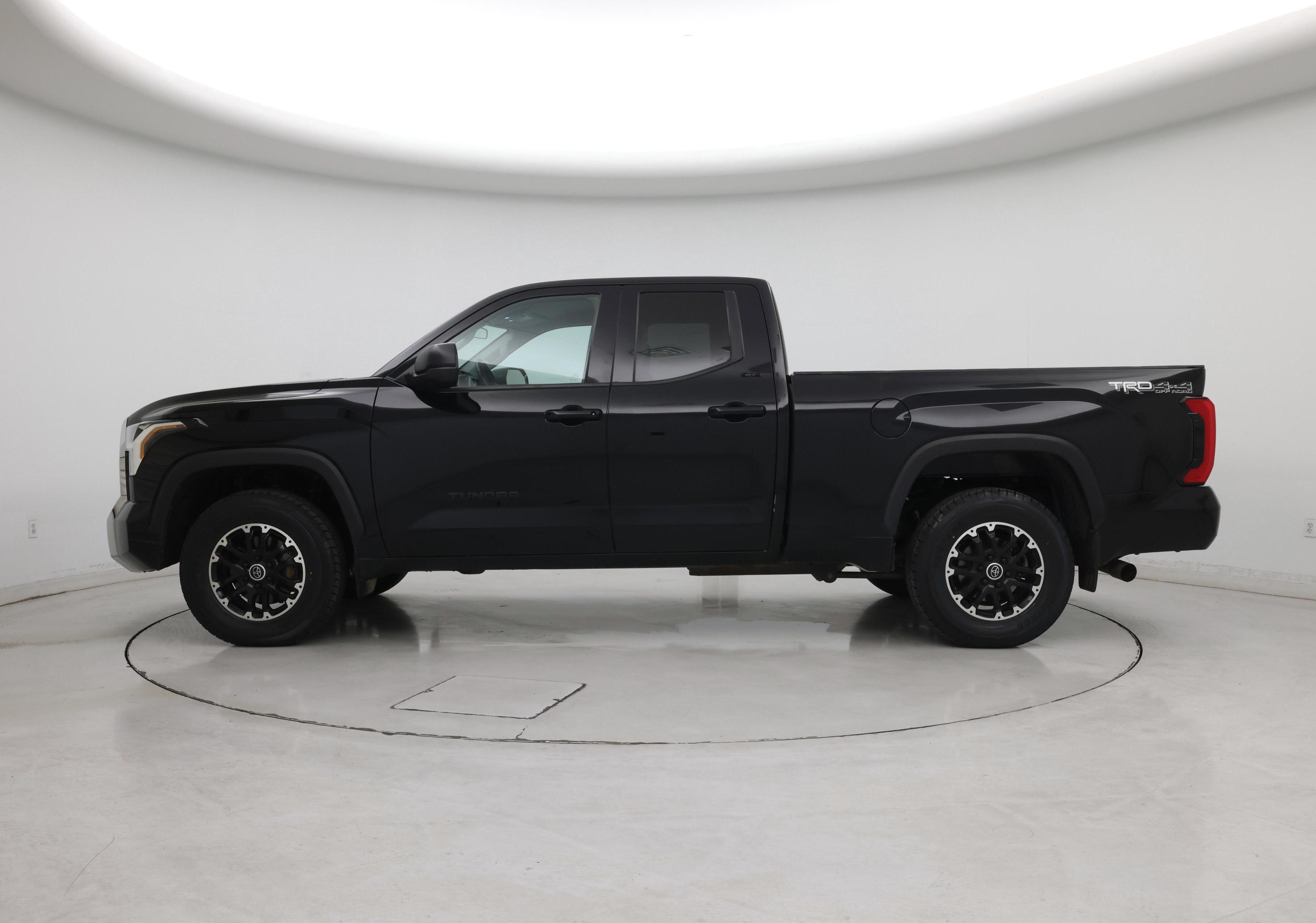 Thumbnail: 2023 Toyota Tundra - 3