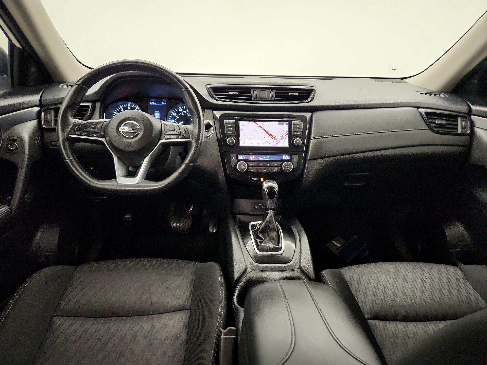 Thumbnail: 2018 Nissan Rogue - 9