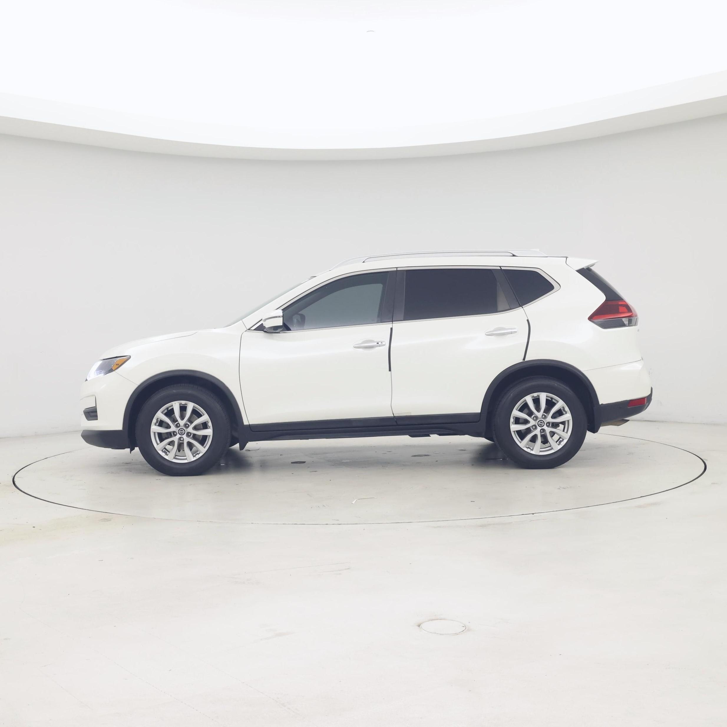 Thumbnail: 2018 Nissan Rogue - 3