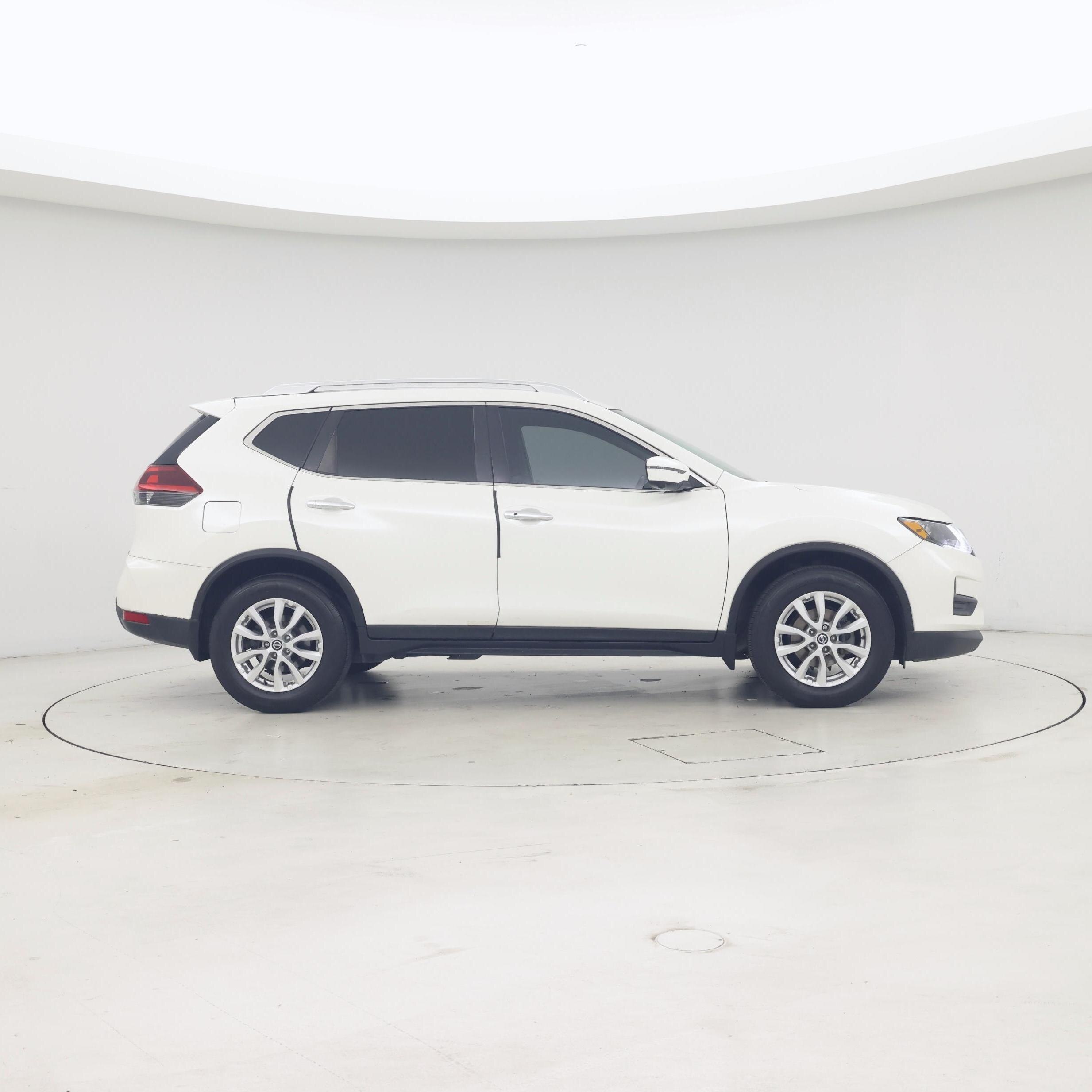 Thumbnail: 2018 Nissan Rogue - 7