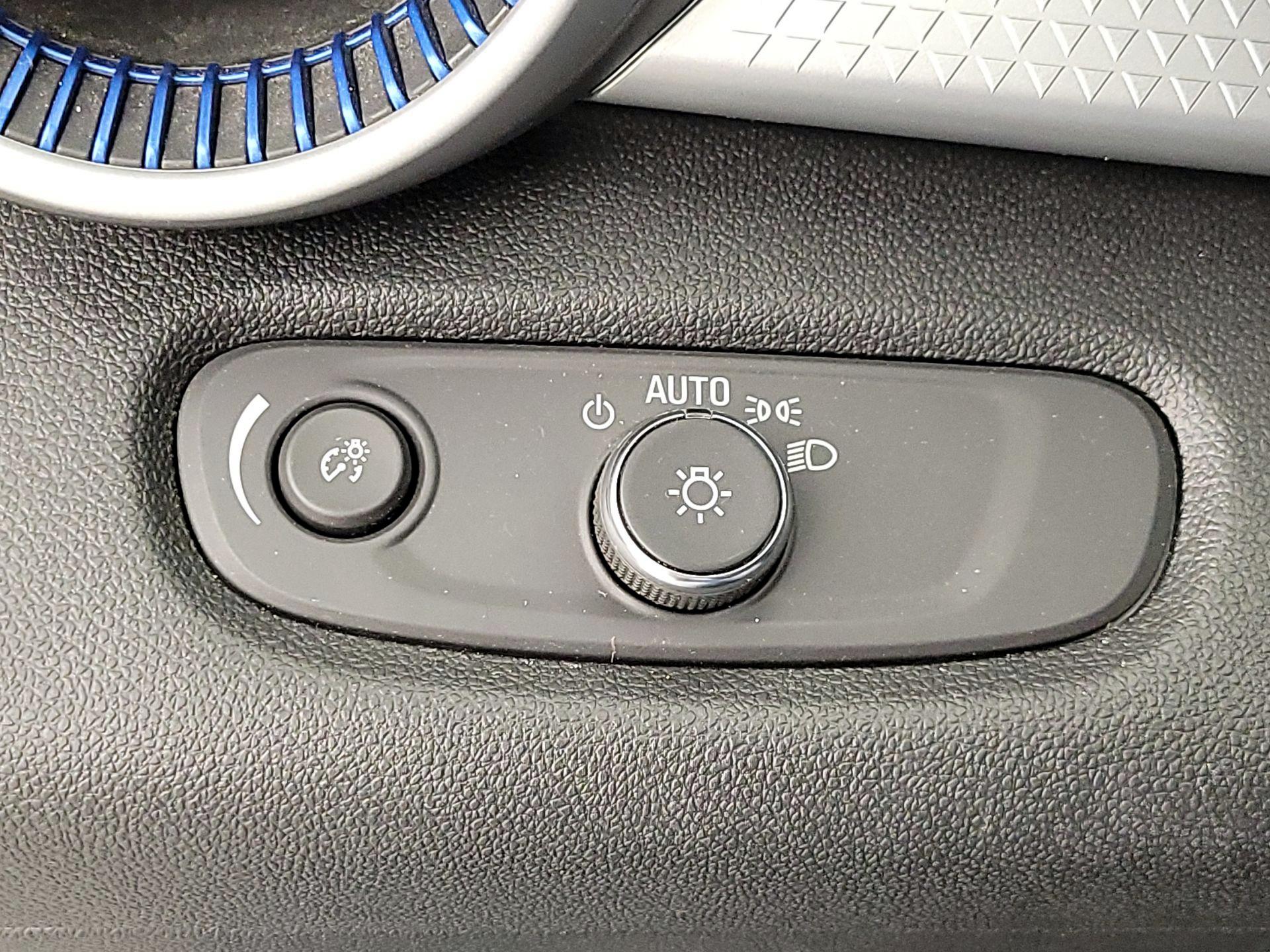 Thumbnail: 2025 Chevrolet Trax - 13