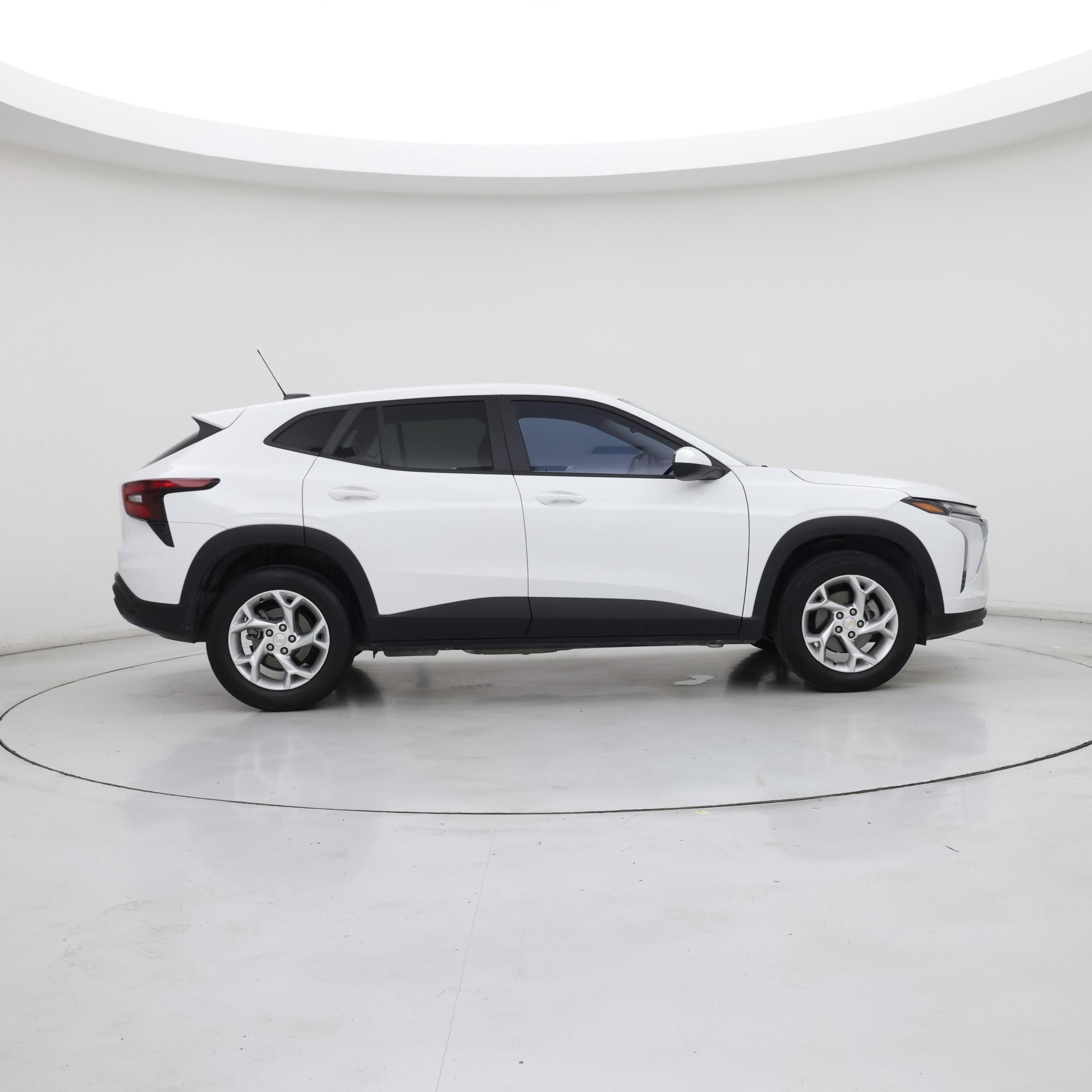 Thumbnail: 2025 Chevrolet Trax - 7