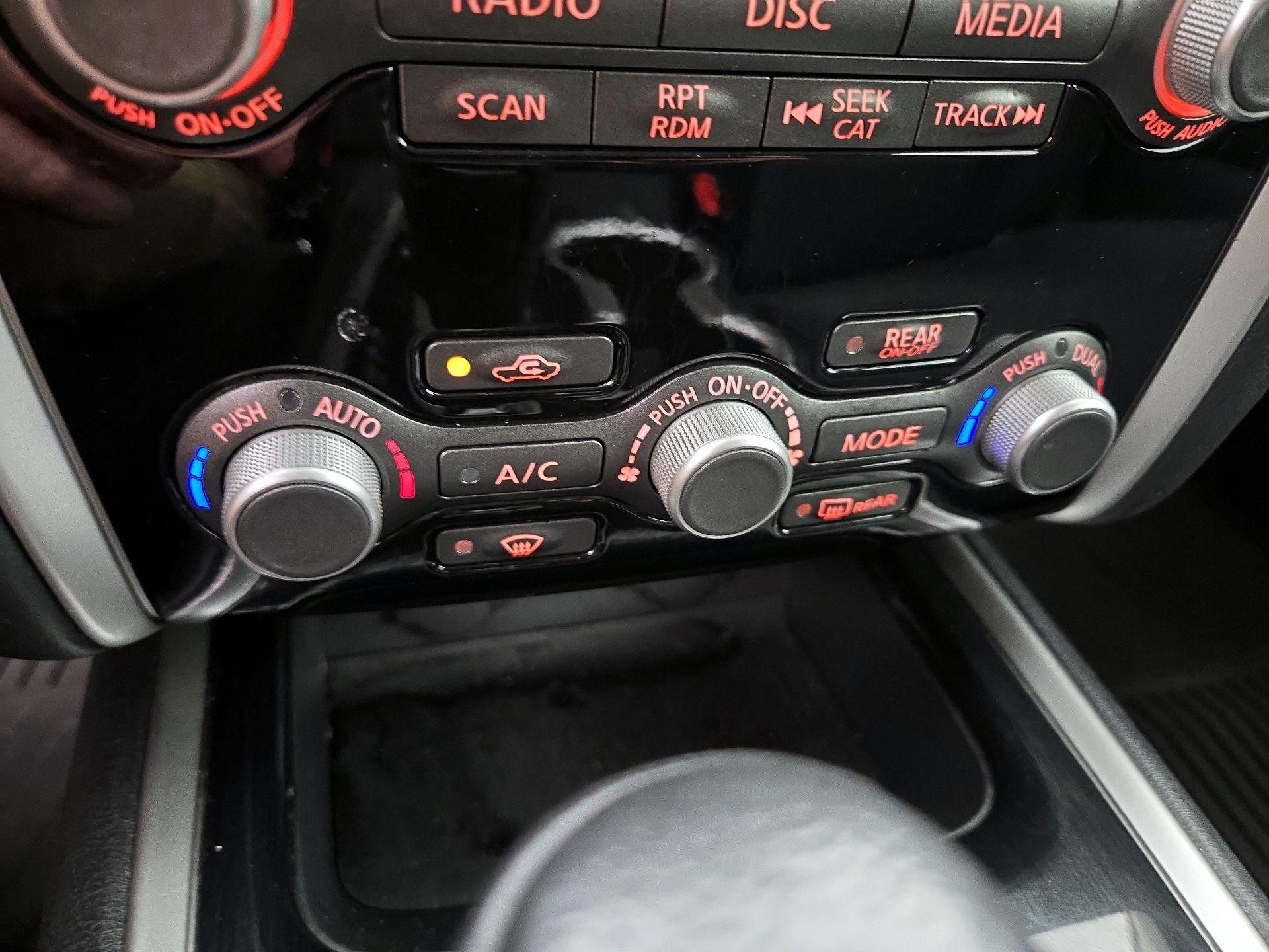 Thumbnail: 2017 Nissan Pathfinder - 16