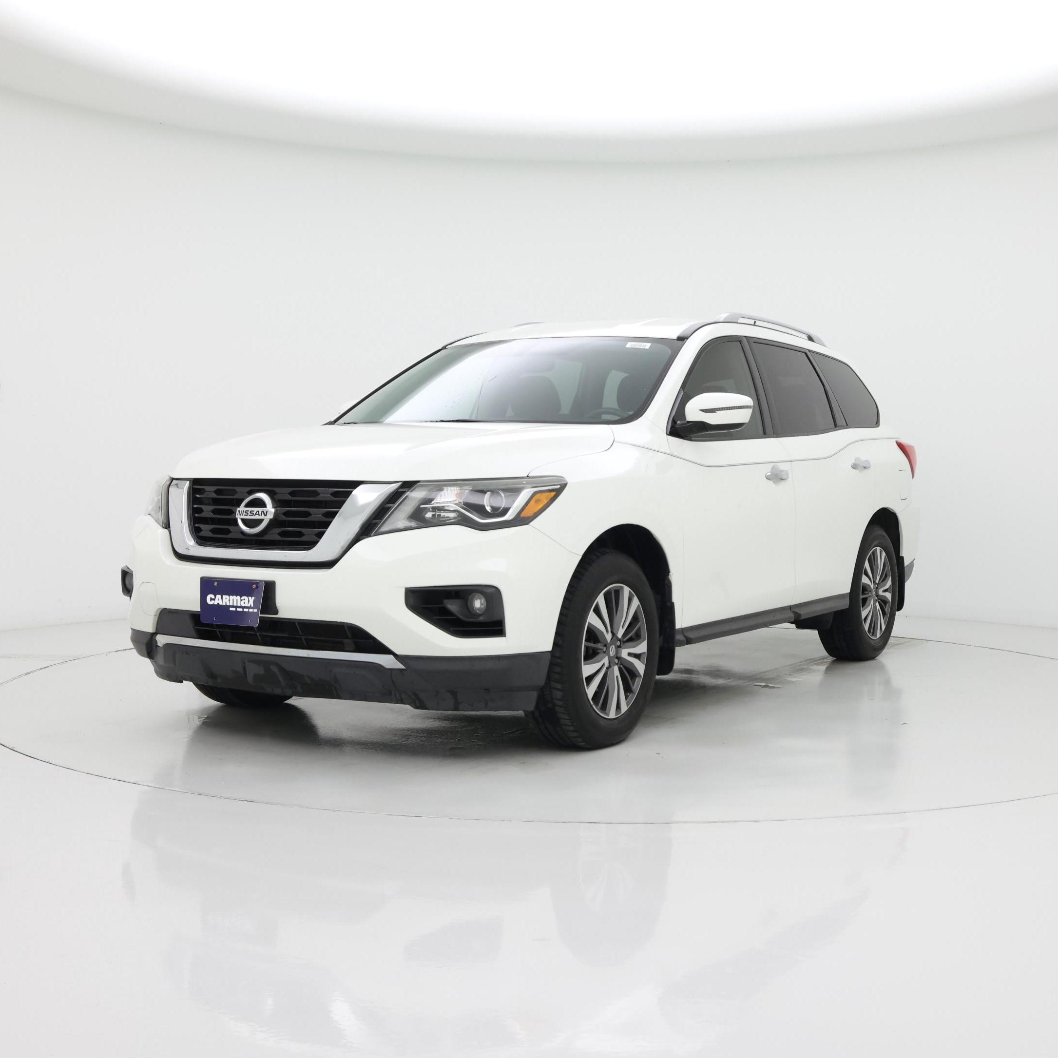 Thumbnail: 2017 Nissan Pathfinder - 4