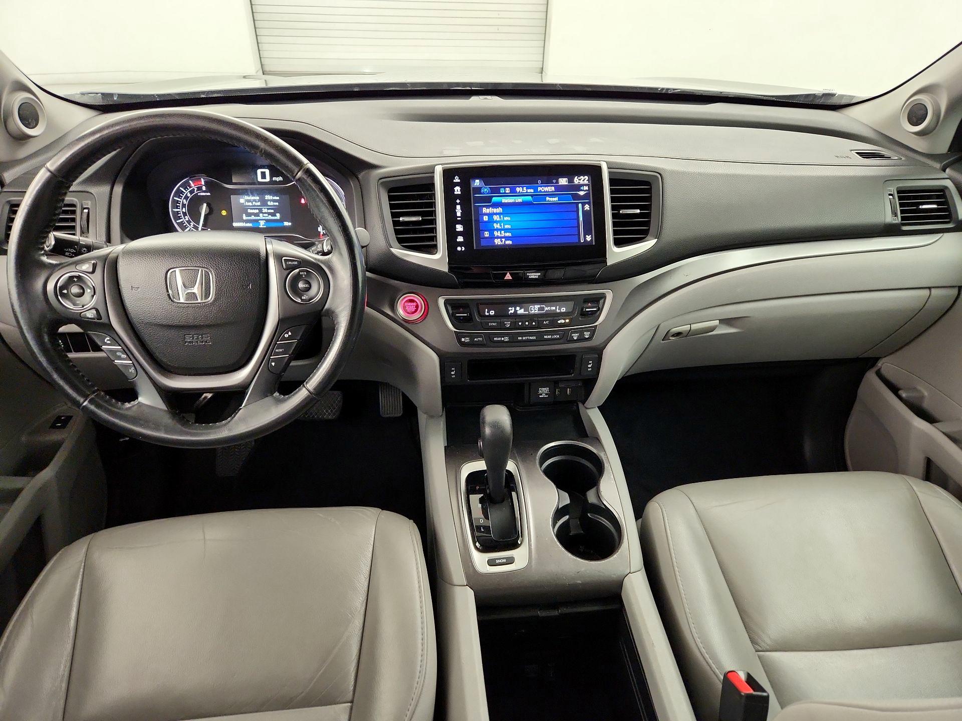 Thumbnail: 2018 Honda Pilot - 9