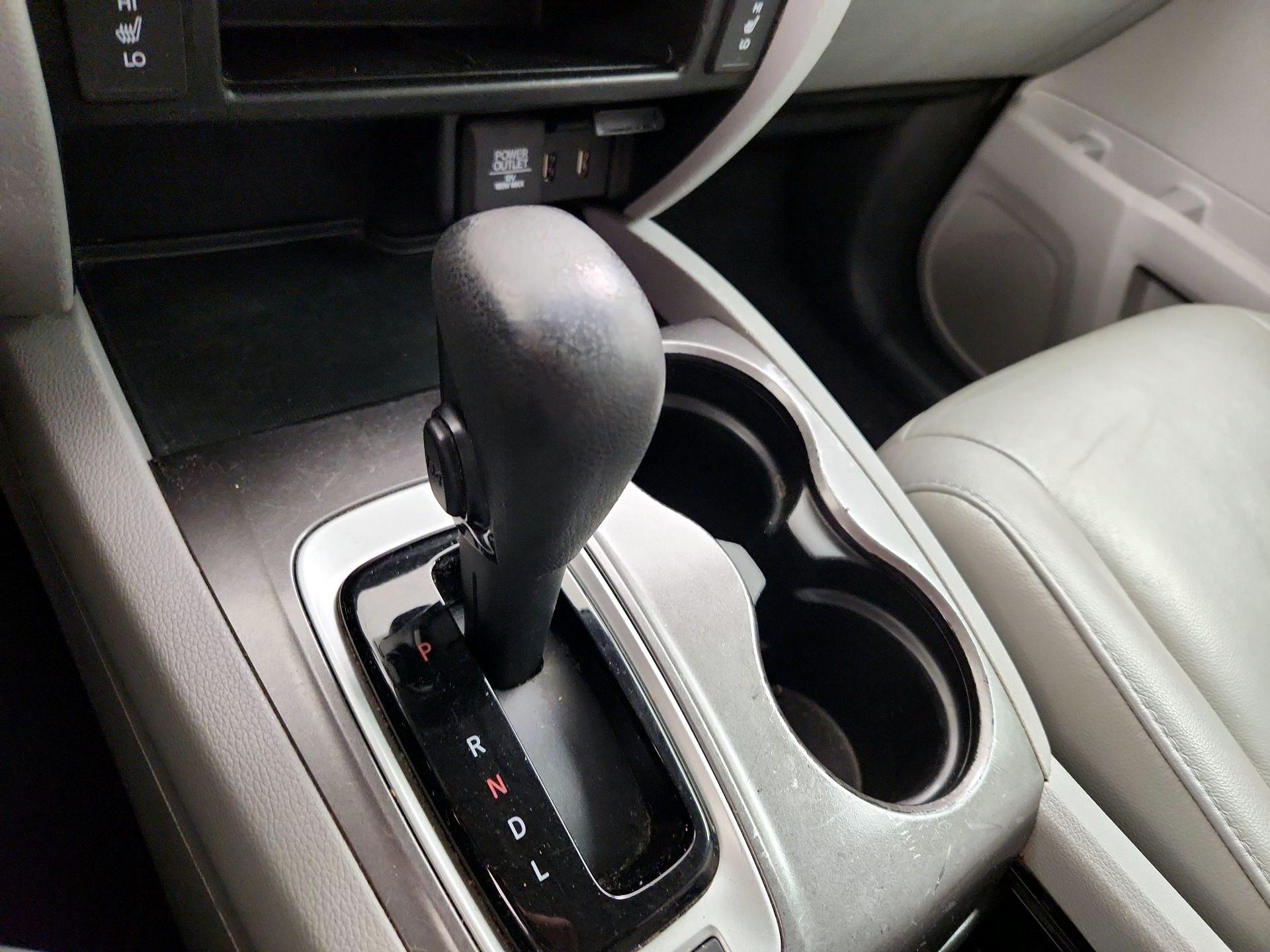 Thumbnail: 2018 Honda Pilot - 17