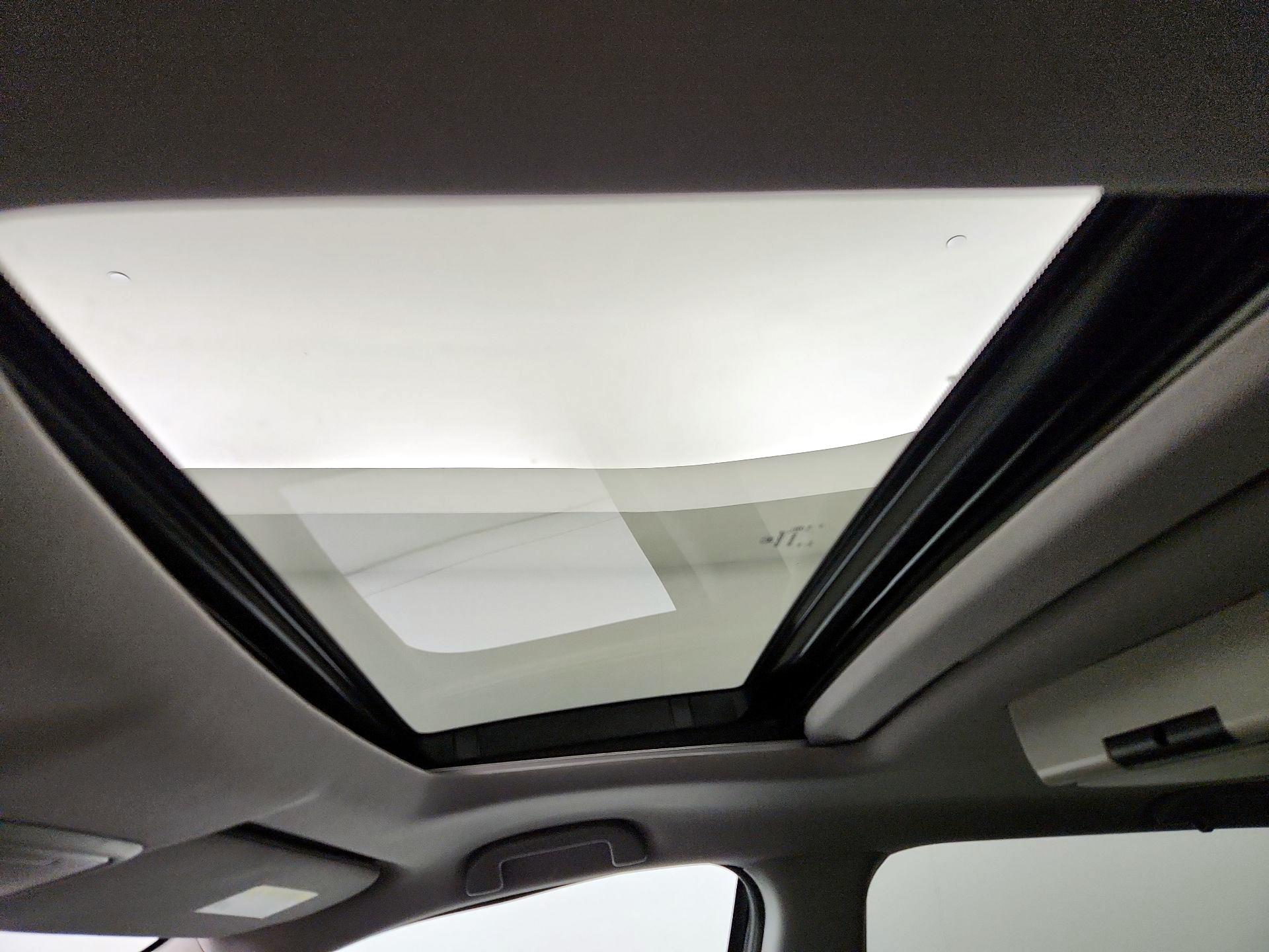 Thumbnail: 2018 Honda Pilot - 19