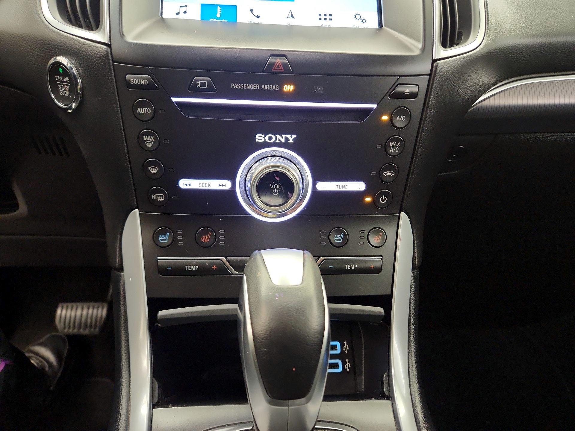 Thumbnail: 2018 Ford Edge - 17