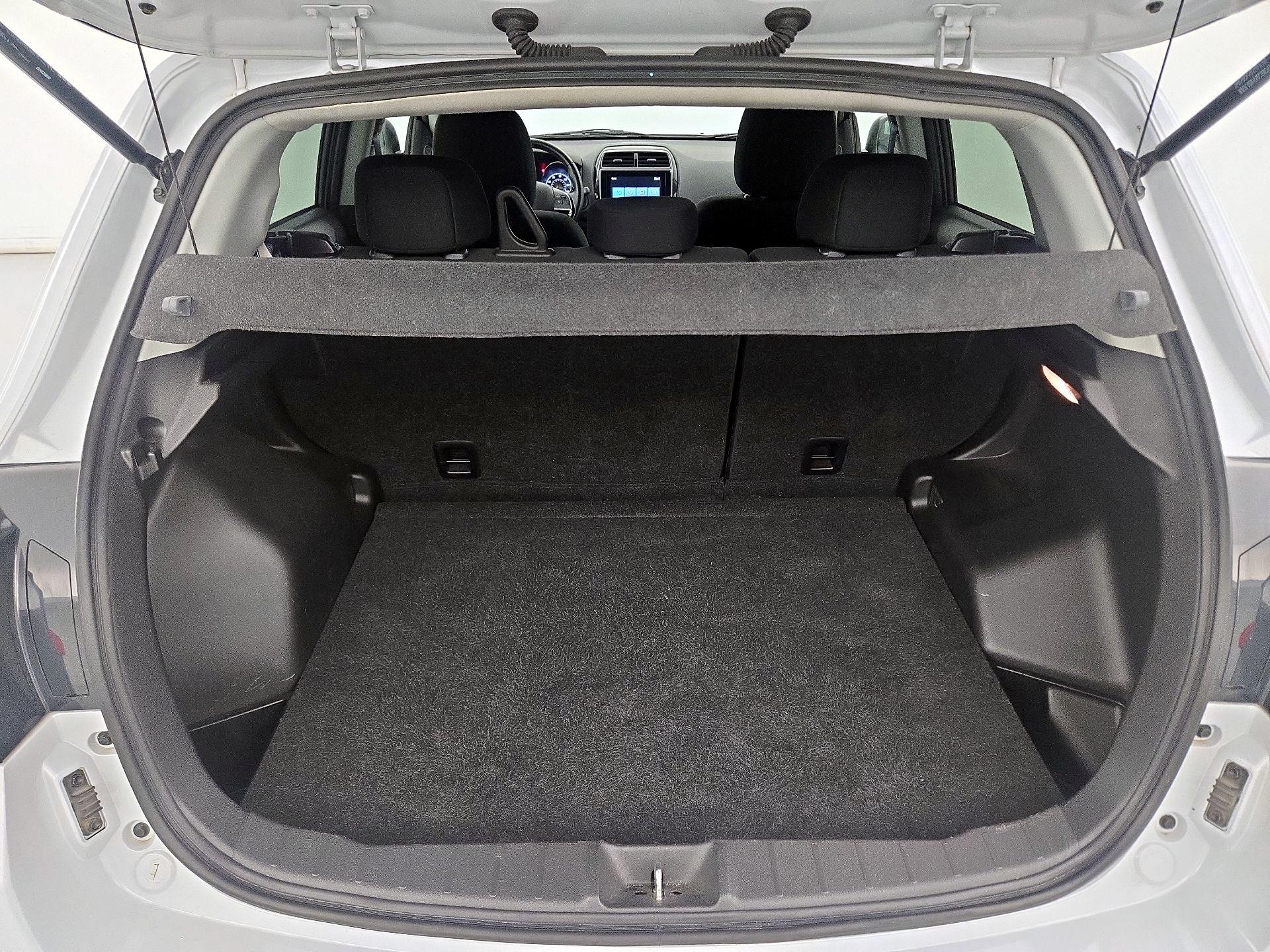 Thumbnail: 2023 Mitsubishi Outlander Sport - 20