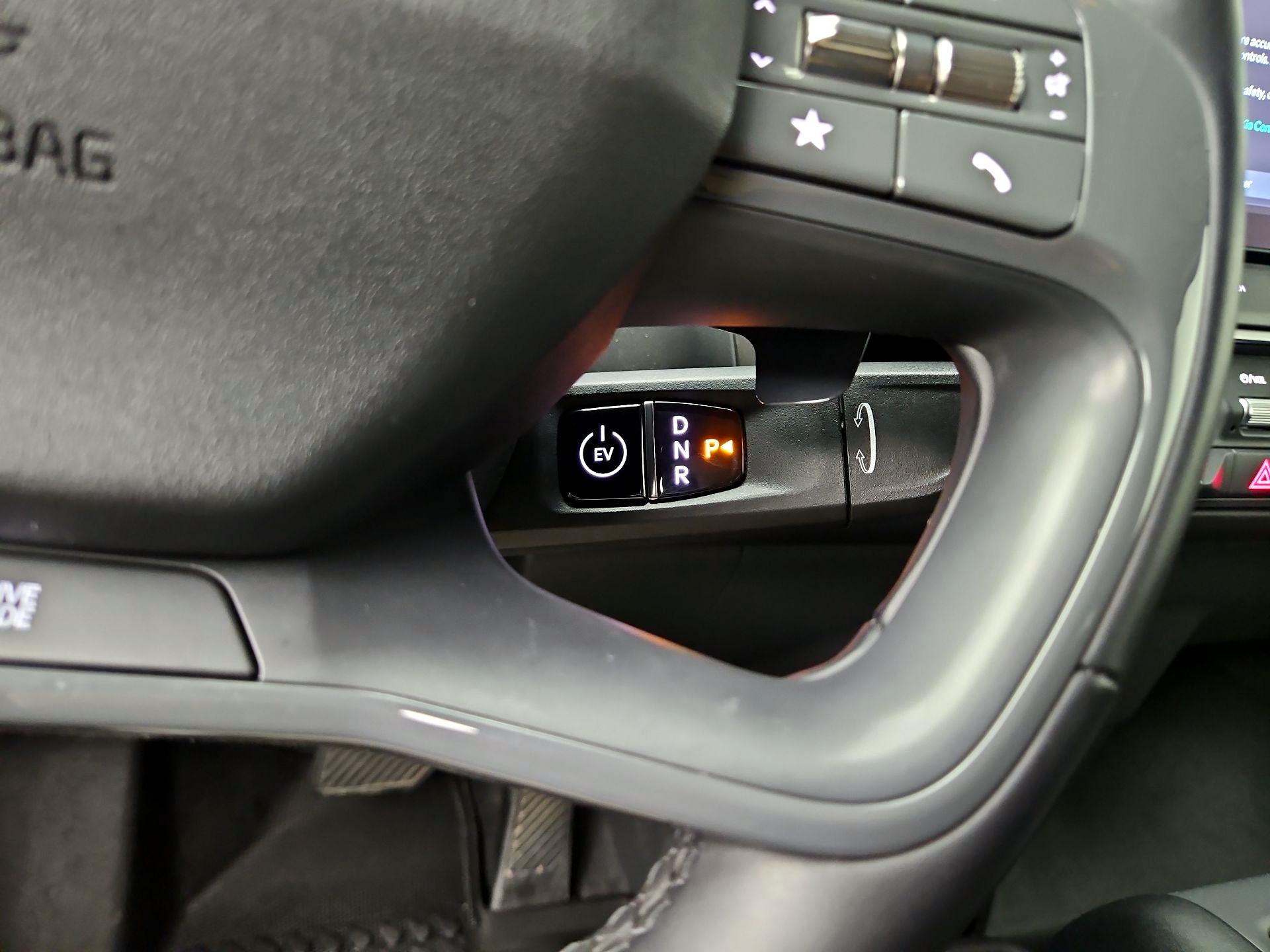 Thumbnail: 2024 Kia EV9 - 18