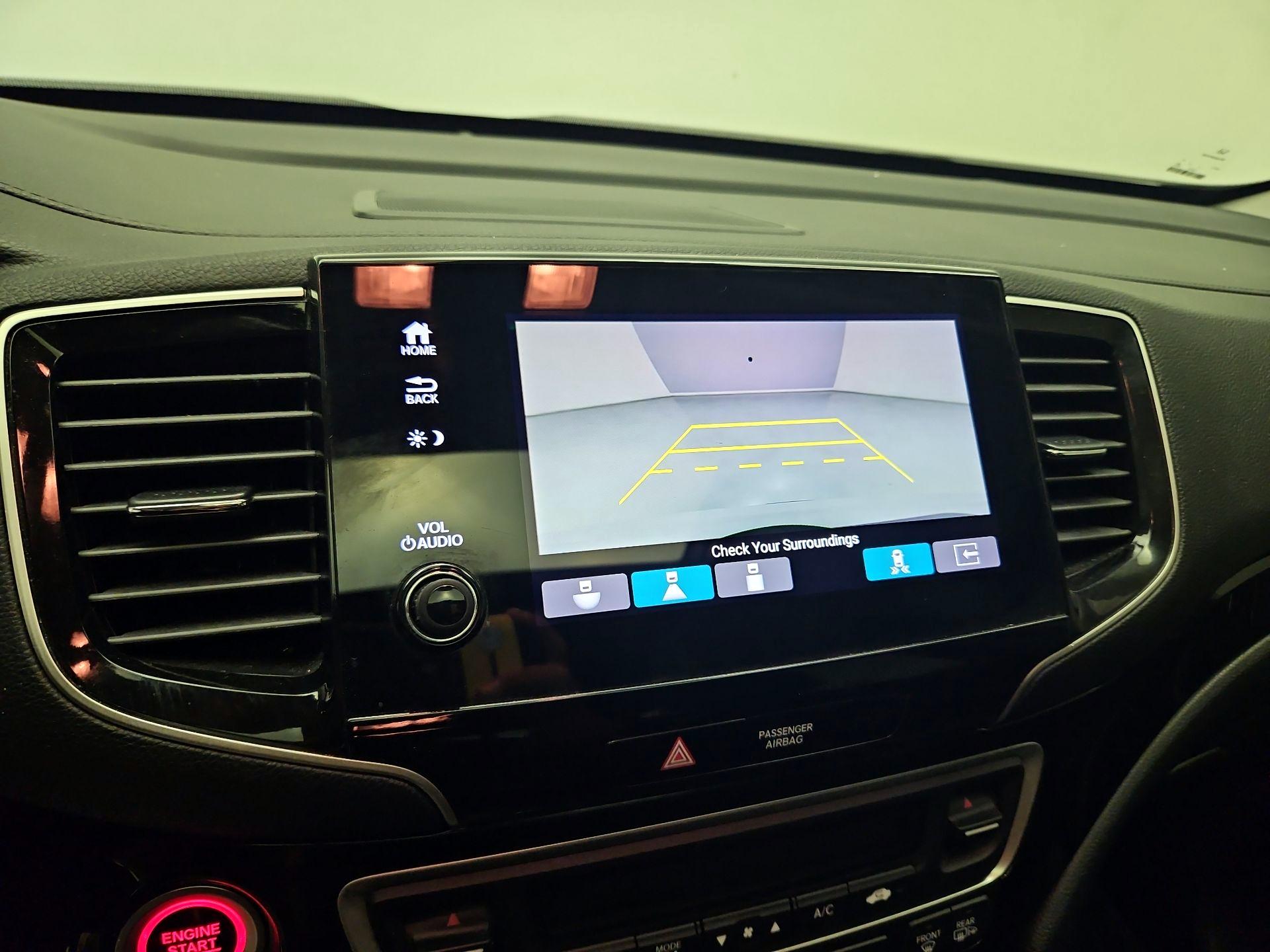 Thumbnail: 2021 Honda Pilot - 15