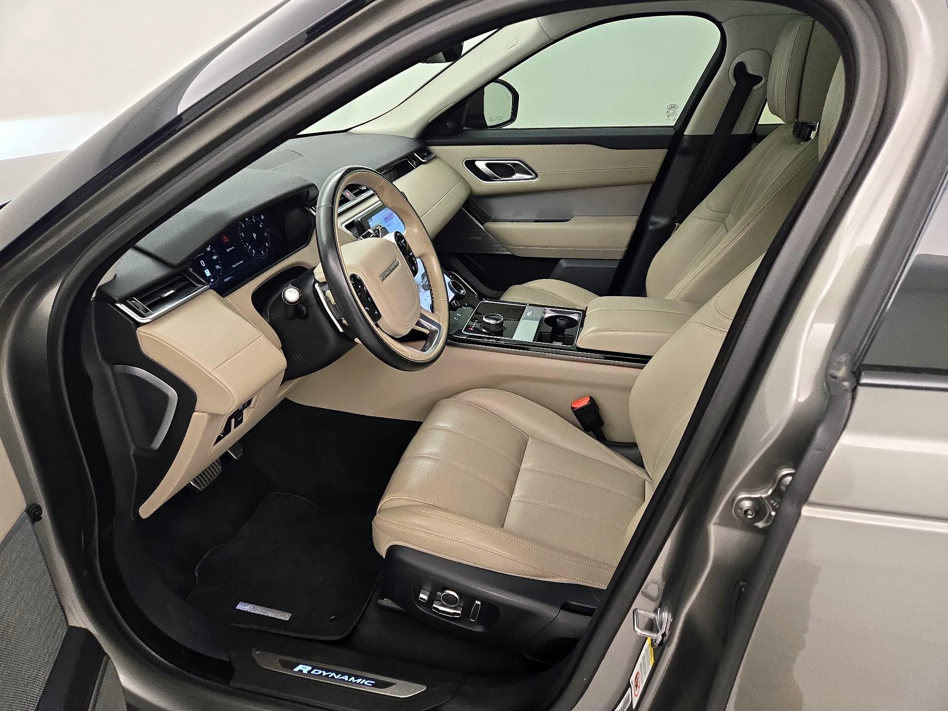 Thumbnail: 2018 Land Rover Range Rover Velar - 11