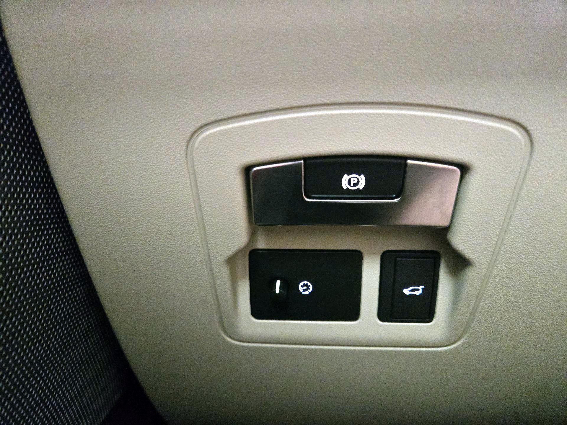 Thumbnail: 2018 Land Rover Range Rover Velar - 13