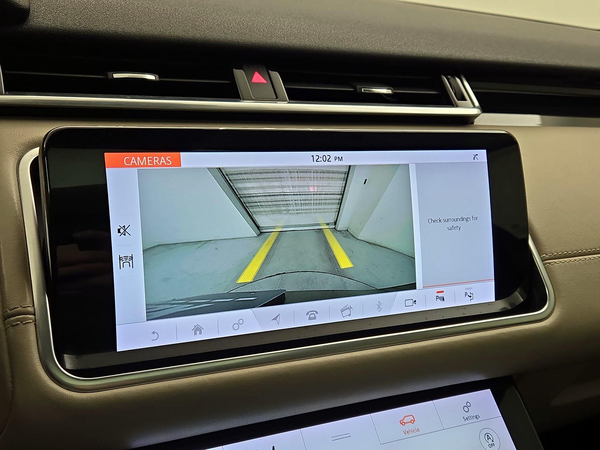 Thumbnail: 2018 Land Rover Range Rover Velar - 15