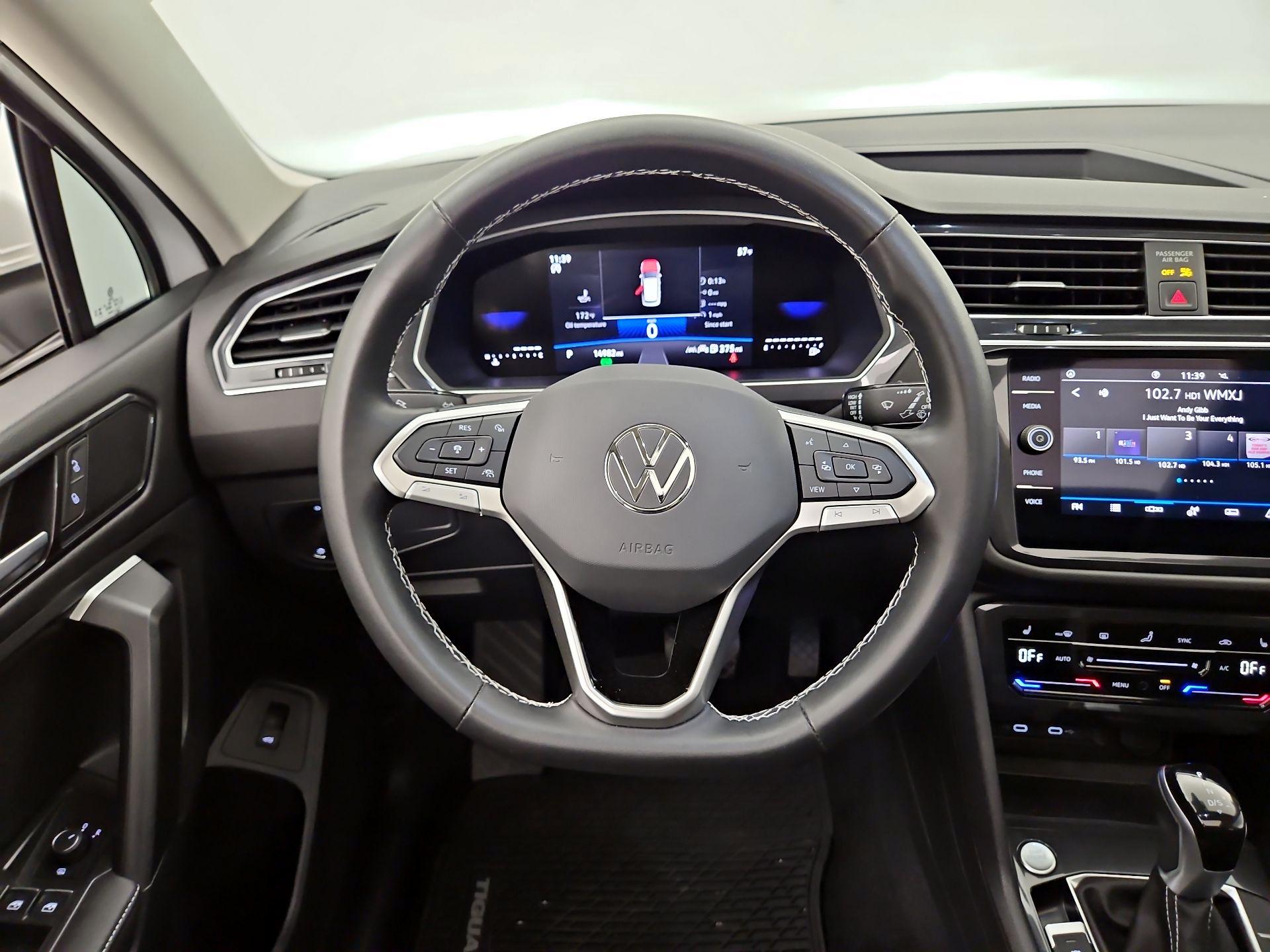 Thumbnail: 2024 Volkswagen Tiguan - 10