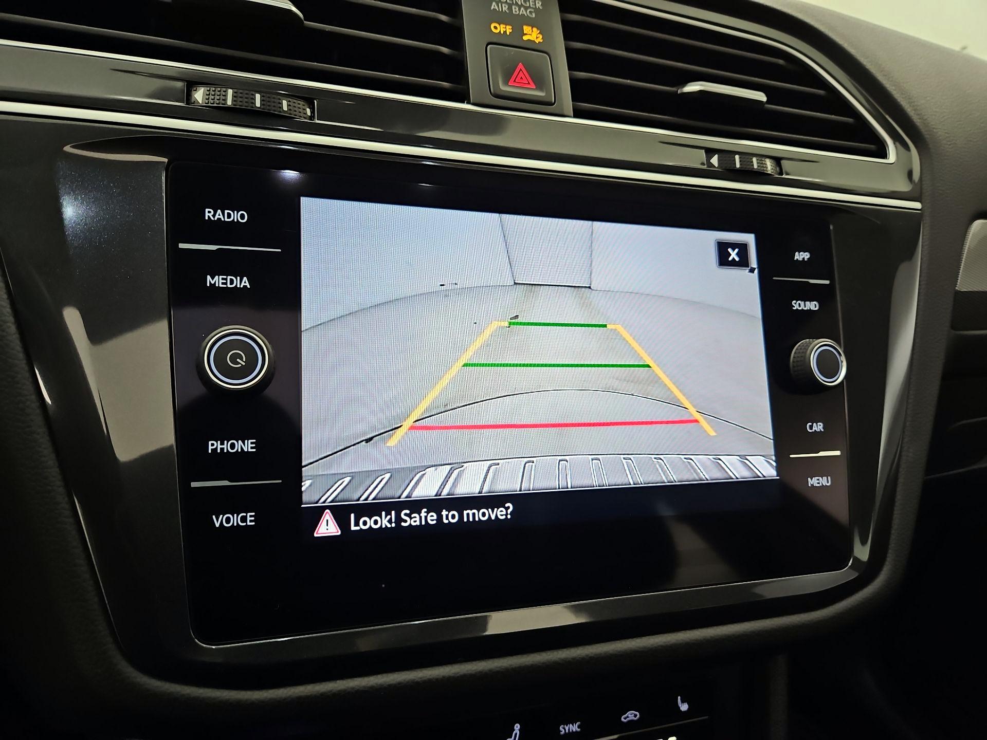 Thumbnail: 2024 Volkswagen Tiguan - 14