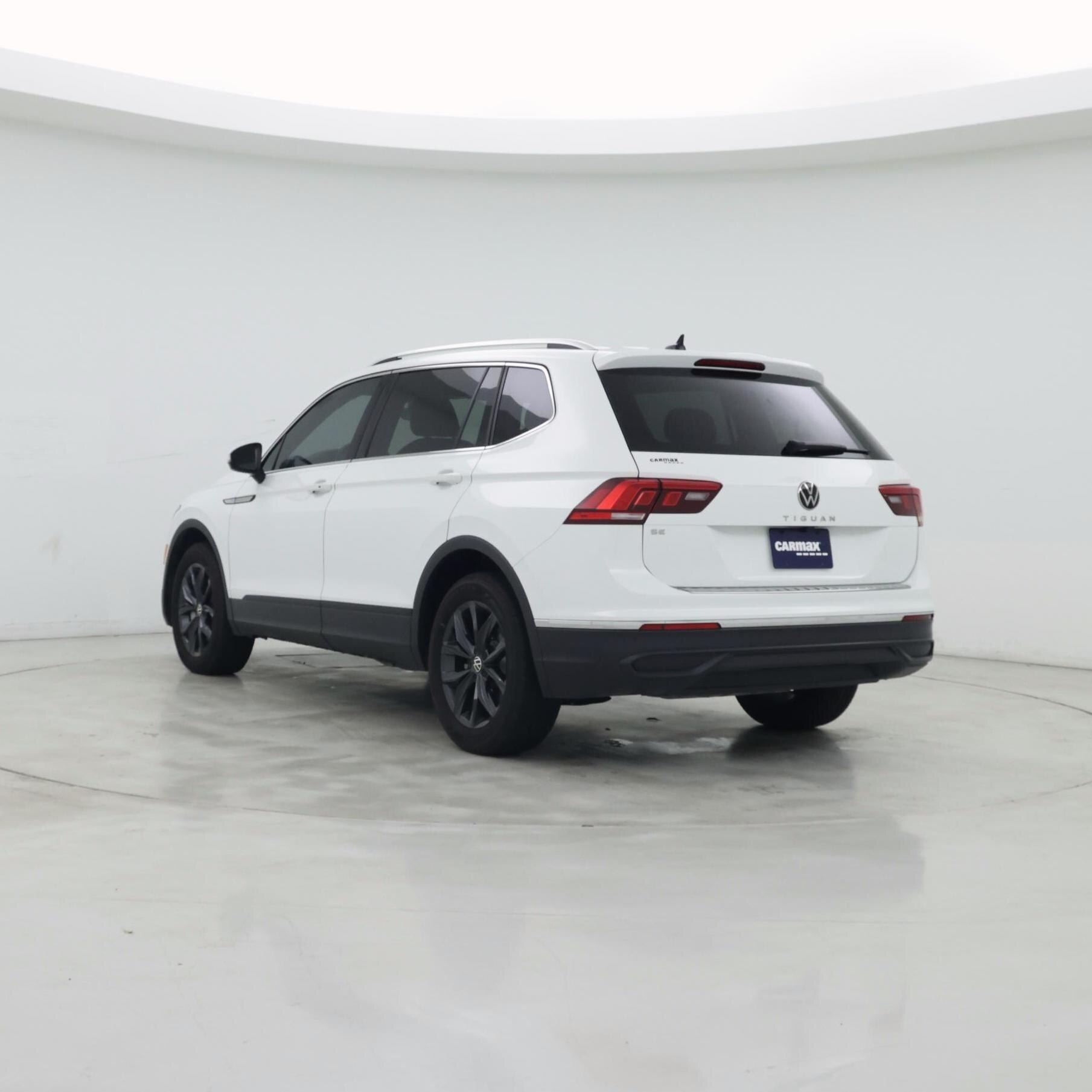 Thumbnail: 2024 Volkswagen Tiguan - 2