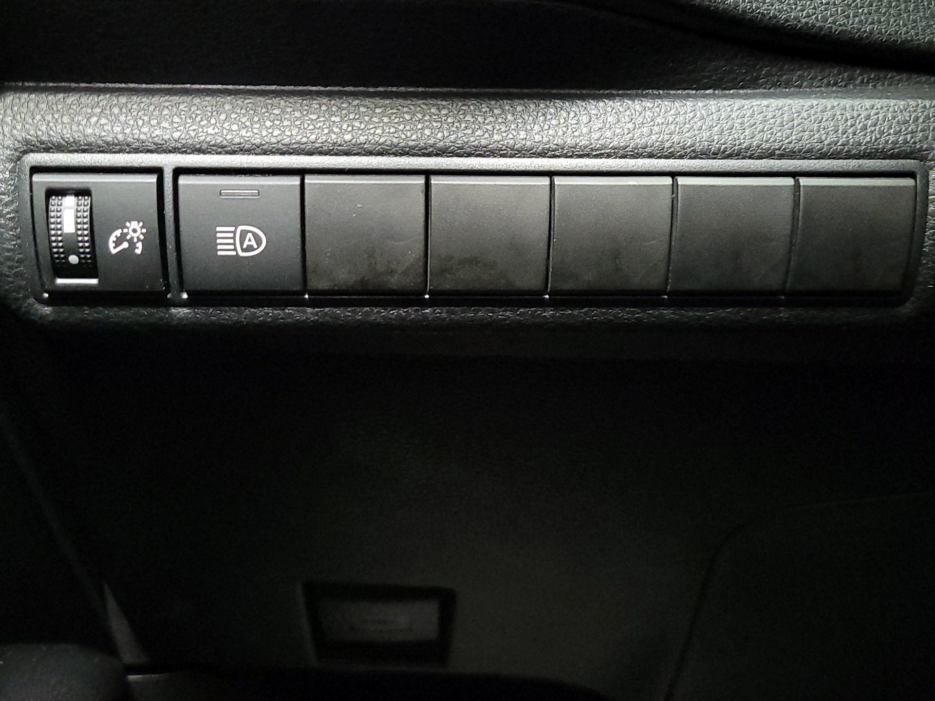 Thumbnail: 2022 Toyota Corolla - 13