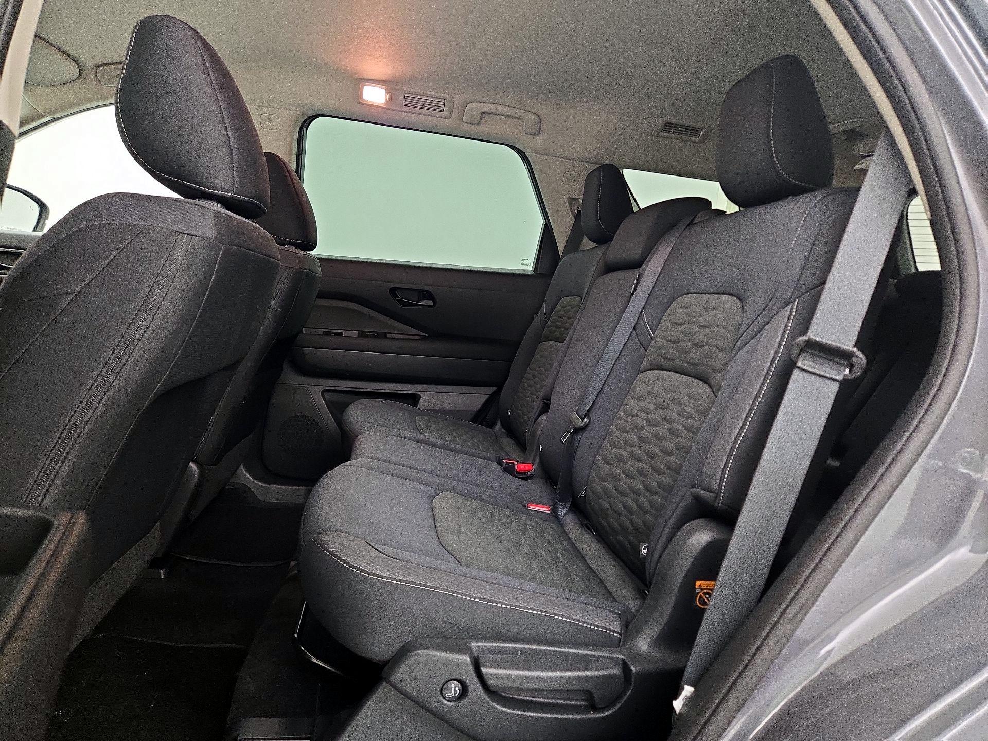 Thumbnail: 2025 Nissan Pathfinder - 19