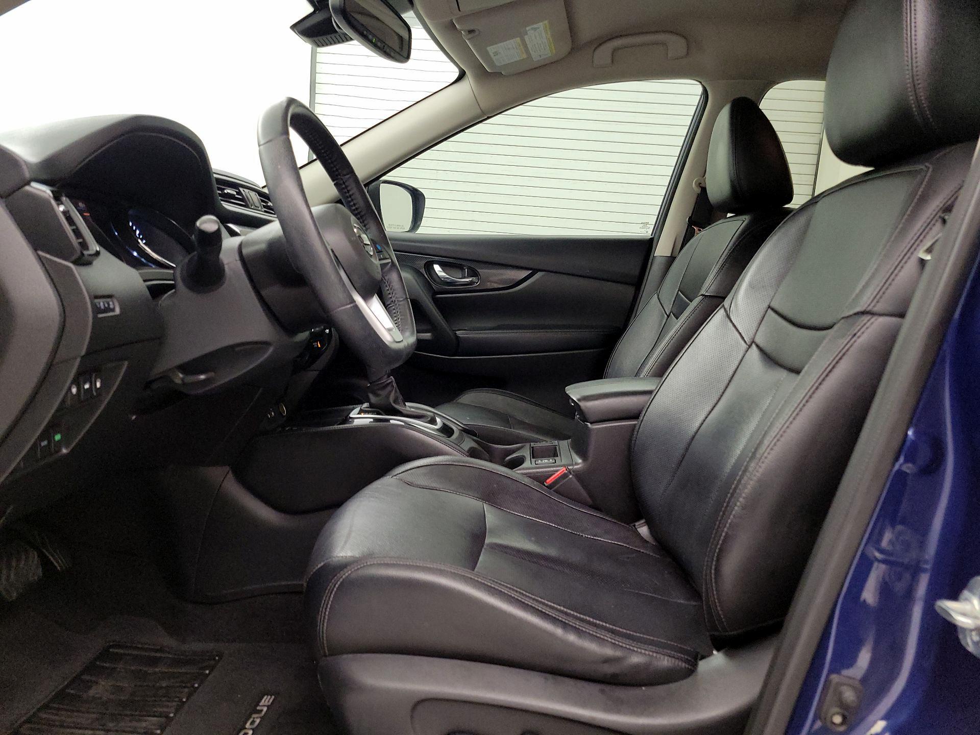 Thumbnail: 2019 Nissan Rogue - 11