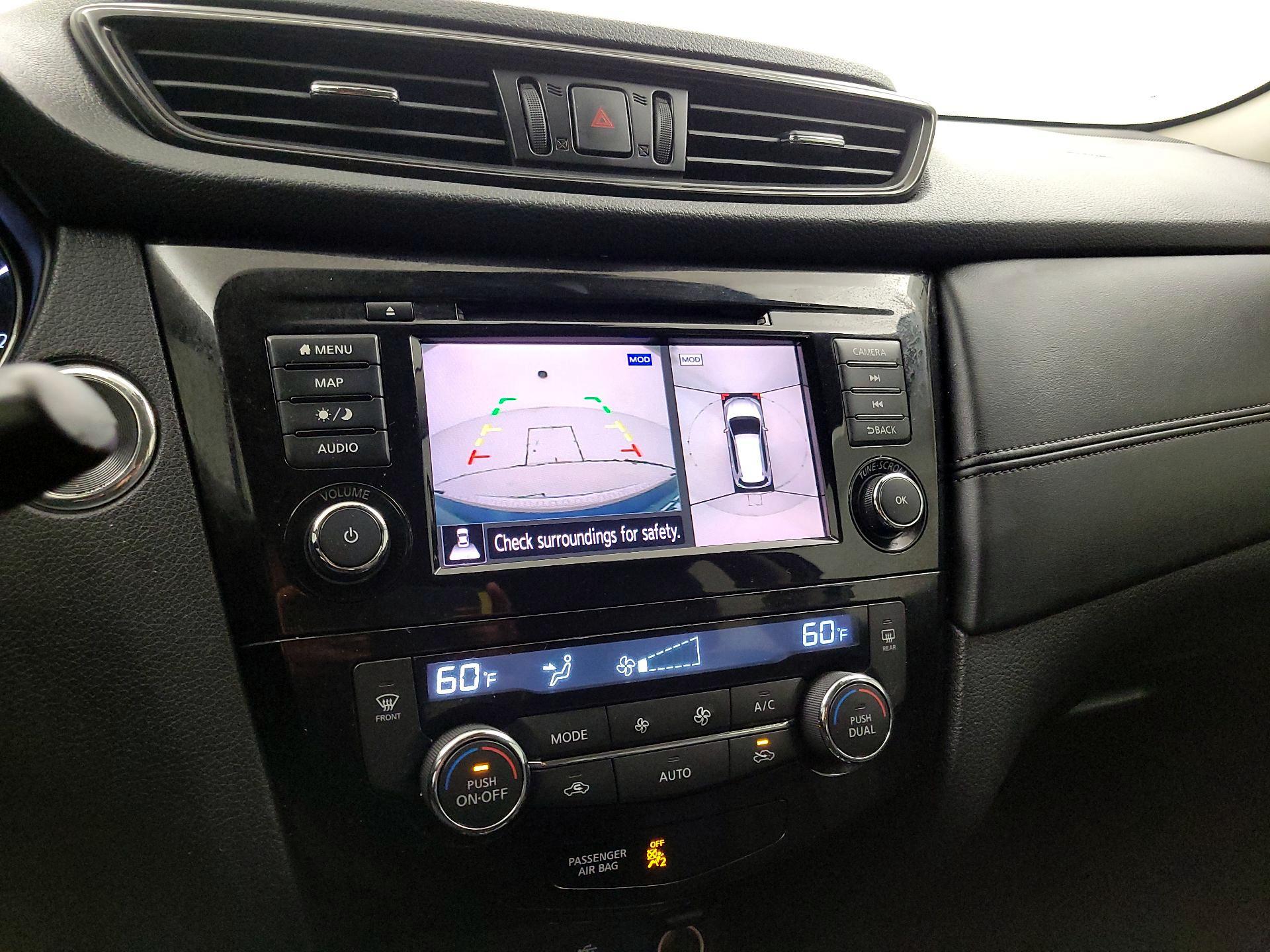 Thumbnail: 2019 Nissan Rogue - 15