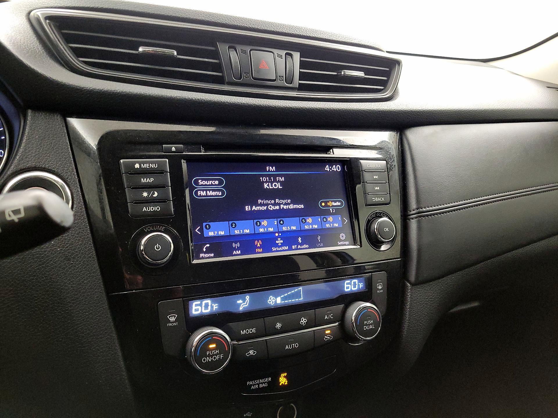 Thumbnail: 2019 Nissan Rogue - 16