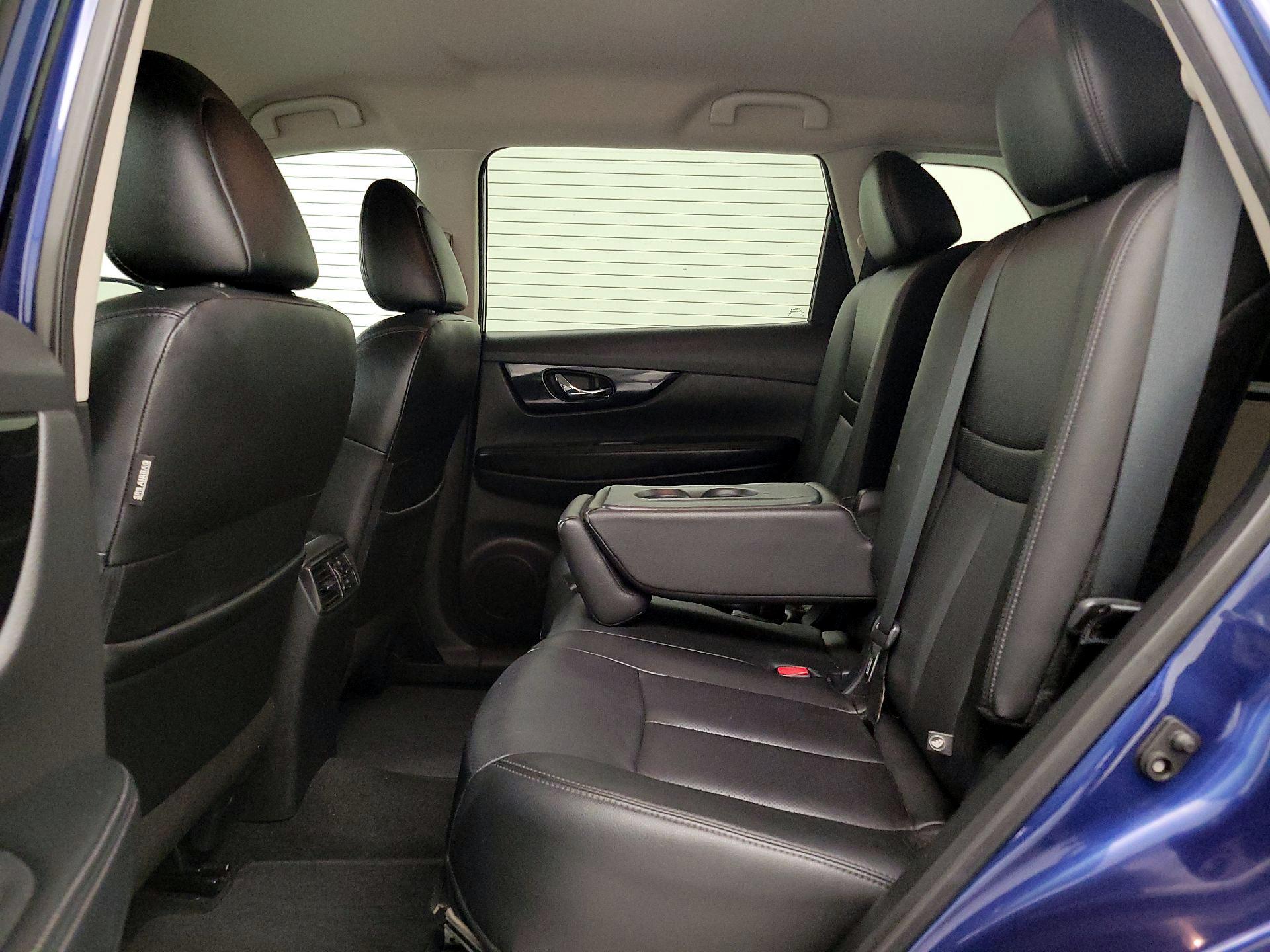 Thumbnail: 2019 Nissan Rogue - 20