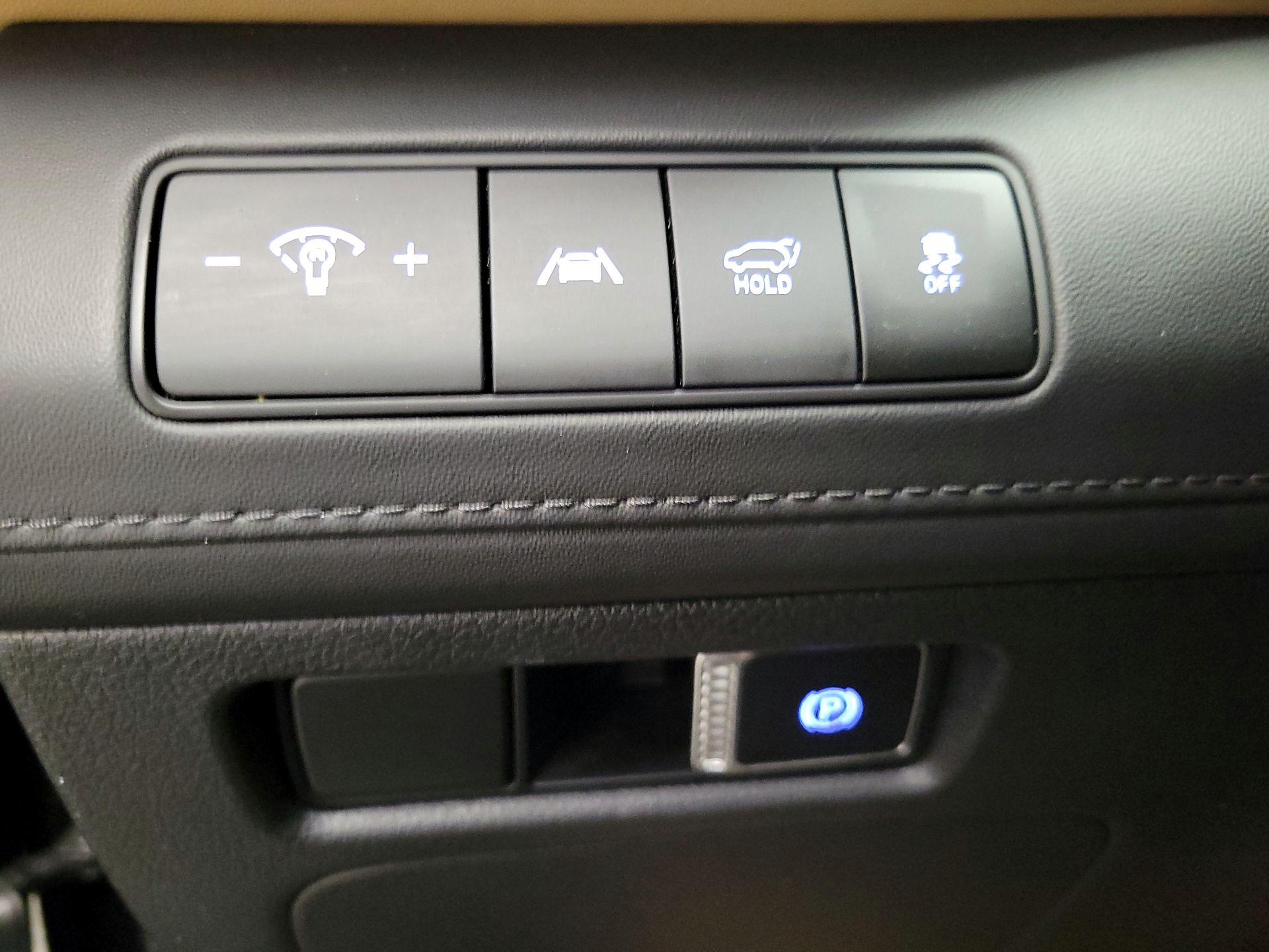 Thumbnail: 2023 Hyundai Santa Fe - 13