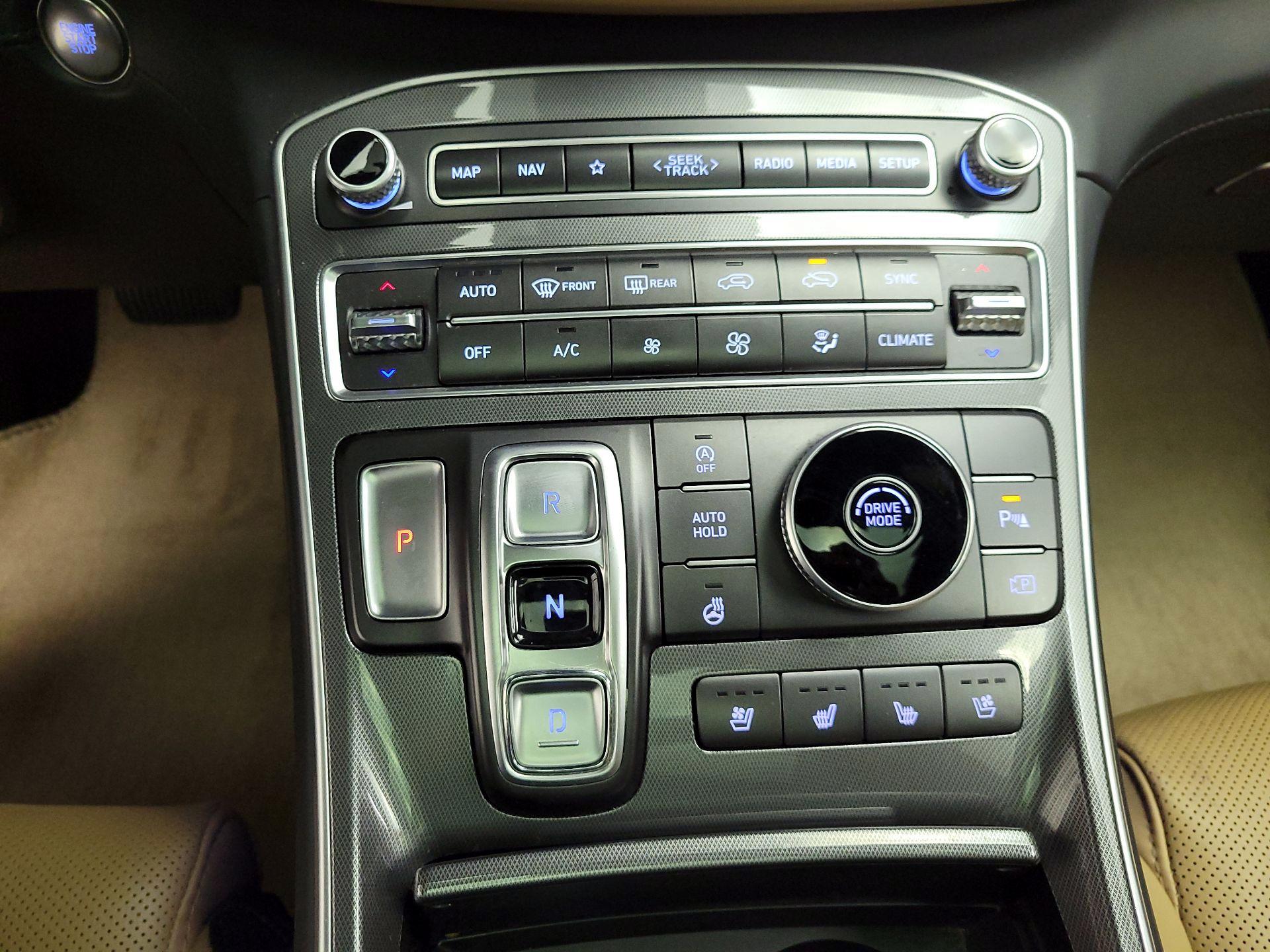 Thumbnail: 2023 Hyundai Santa Fe - 18