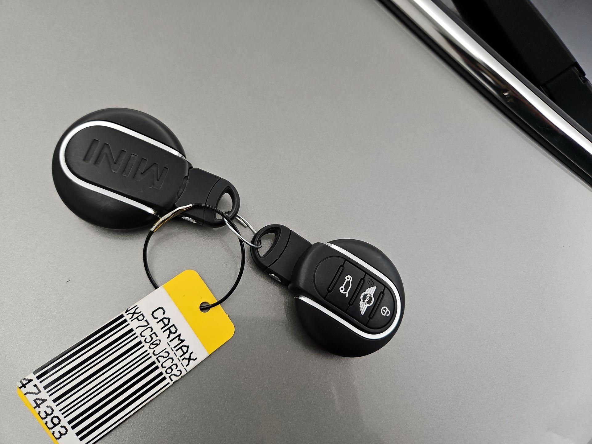 Thumbnail: 2018 MINI Cooper Hardtop - 18