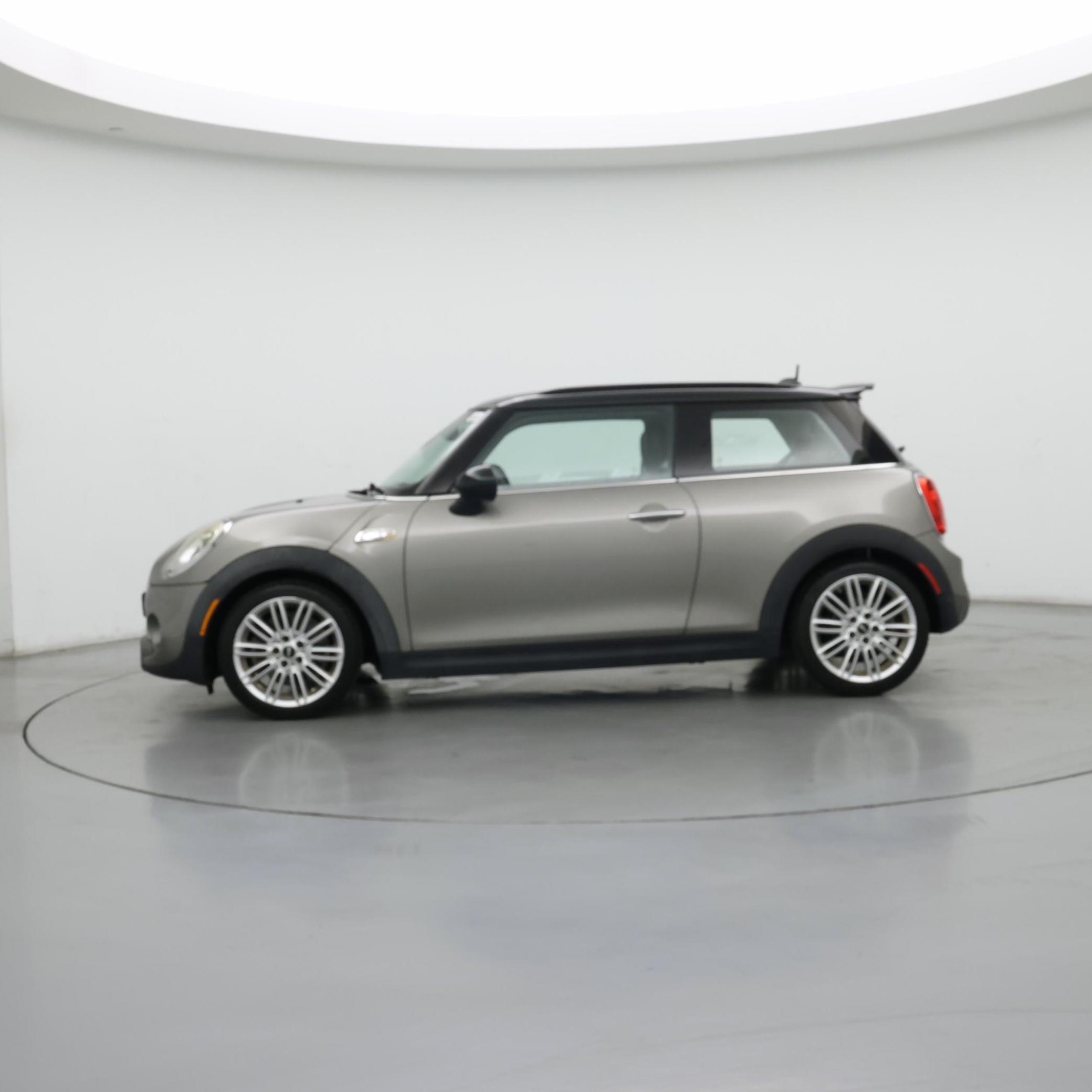 Thumbnail: 2018 MINI Cooper Hardtop - 3