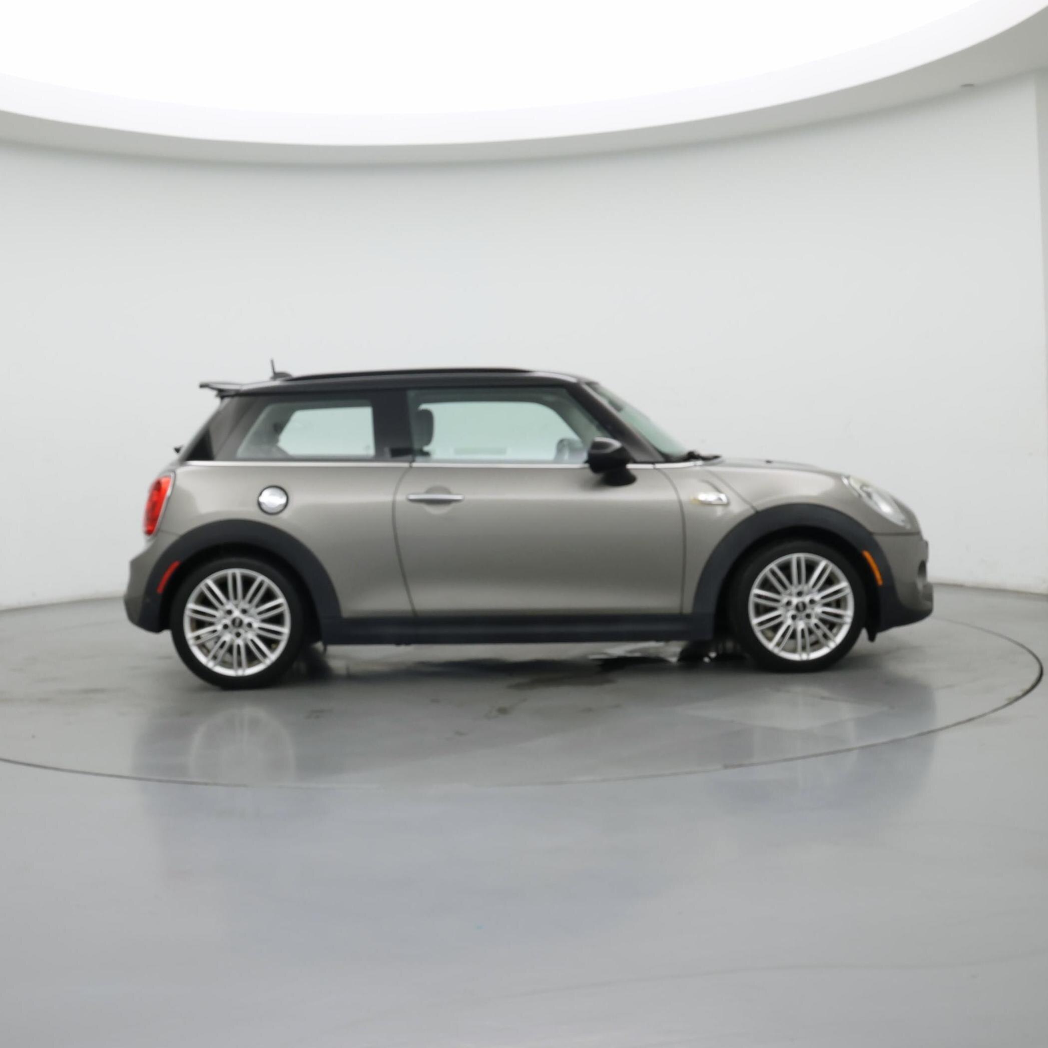 Thumbnail: 2018 MINI Cooper Hardtop - 7