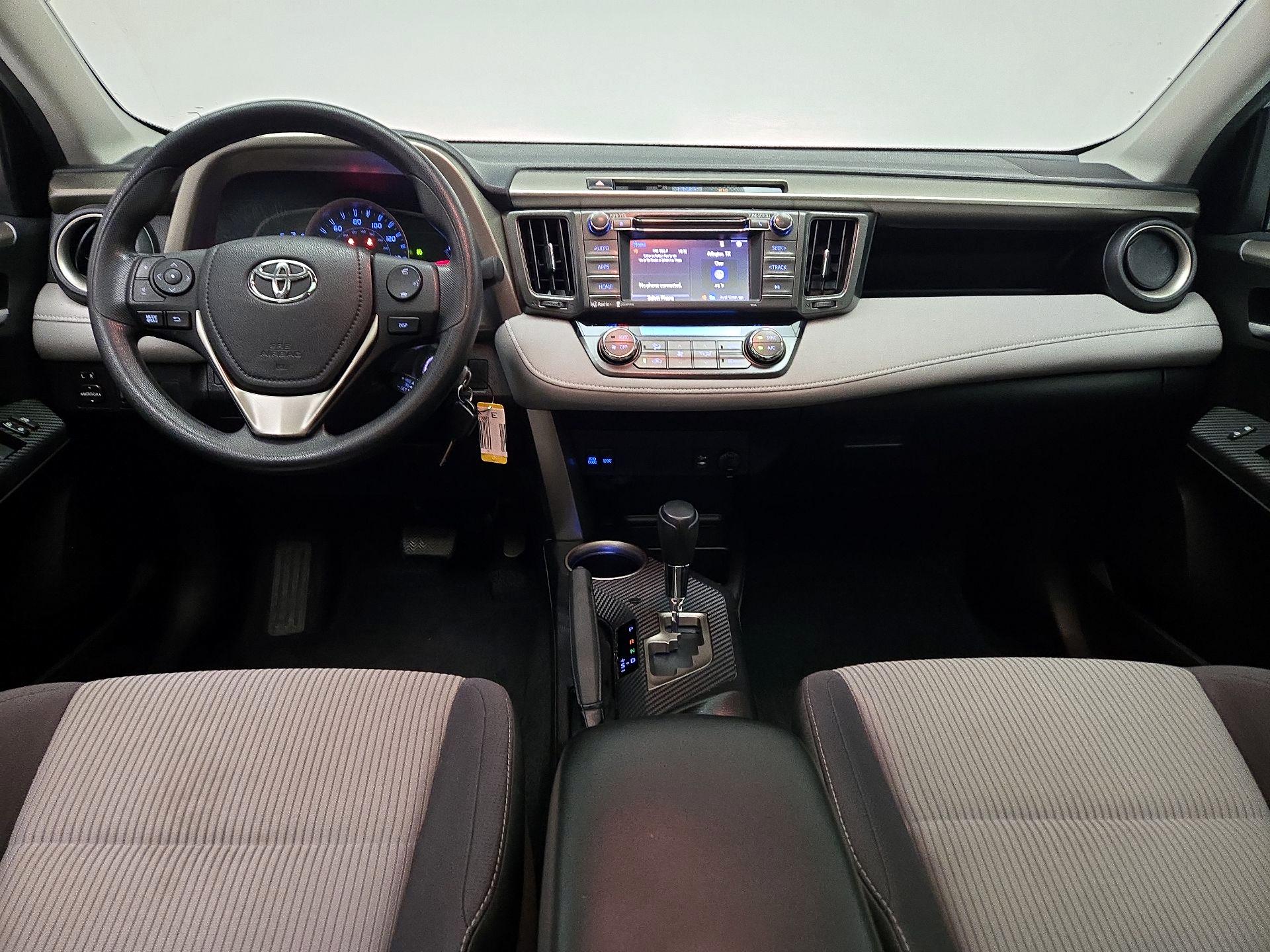 Thumbnail: 2015 Toyota RAV4 - 9