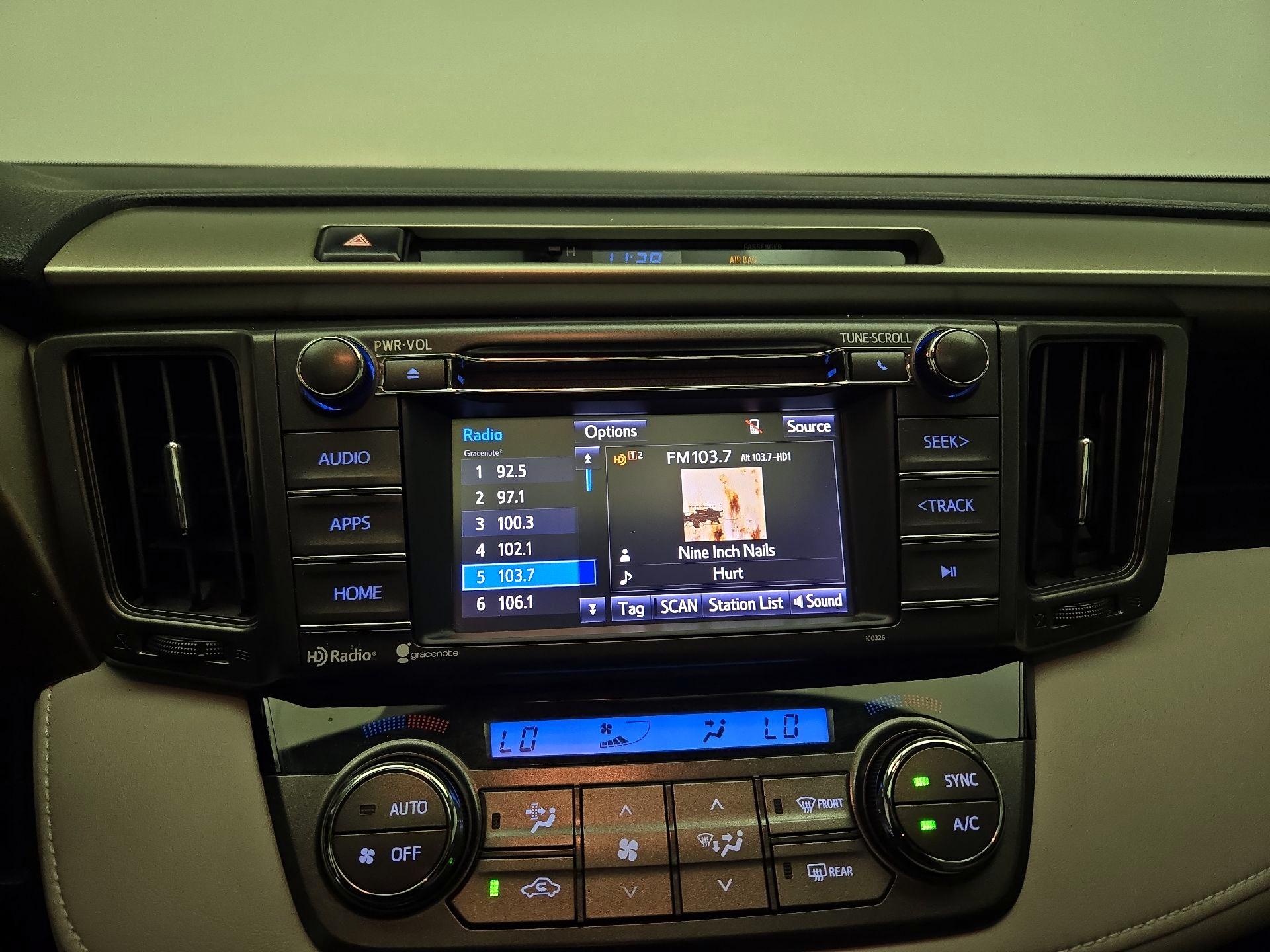 Thumbnail: 2015 Toyota RAV4 - 14