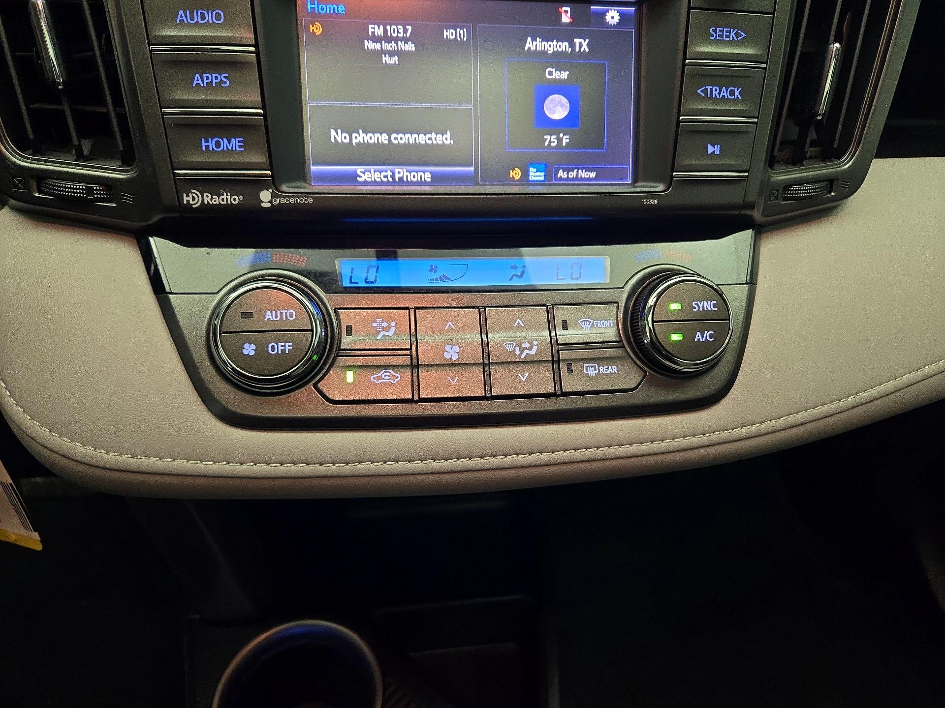 Thumbnail: 2015 Toyota RAV4 - 15