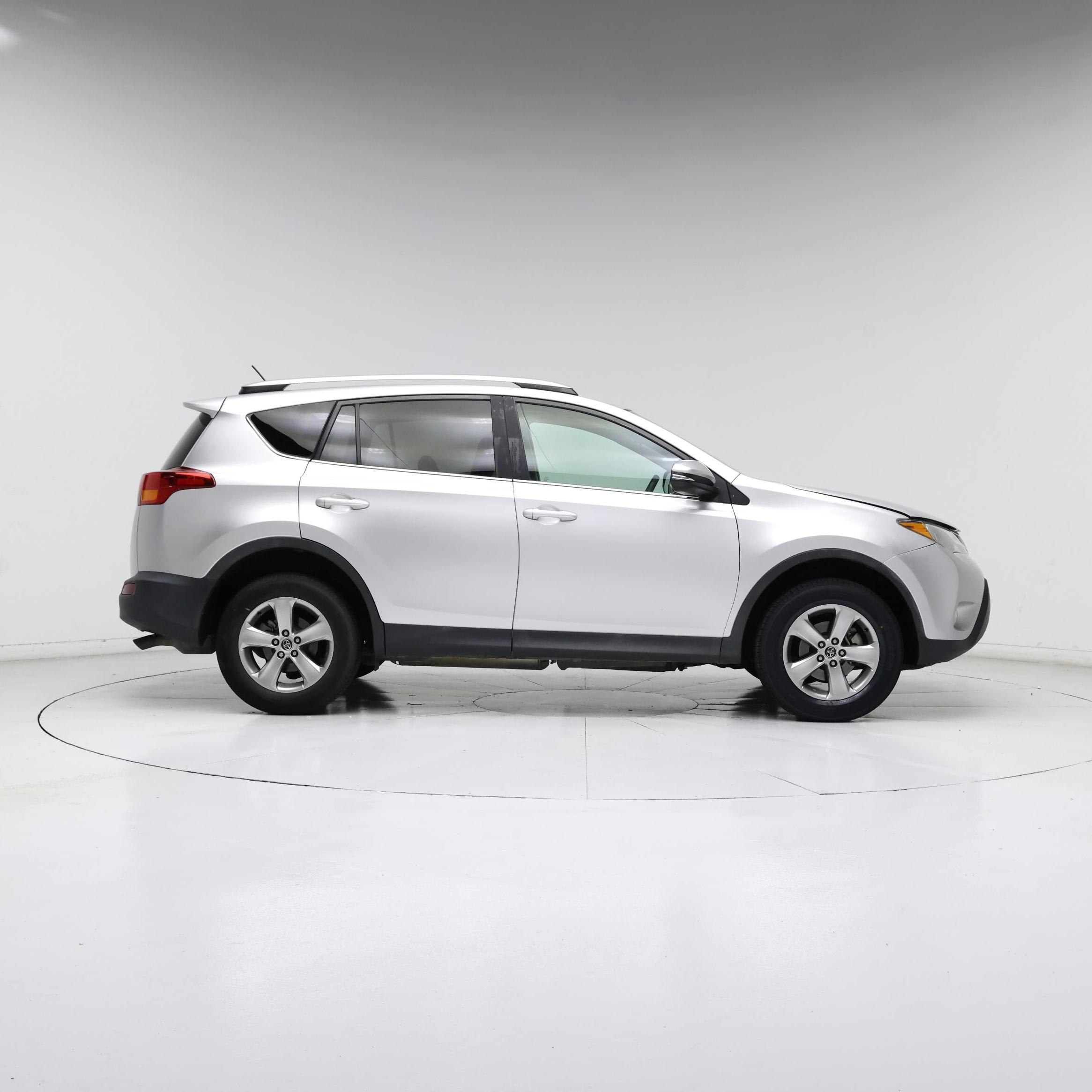 Thumbnail: 2015 Toyota RAV4 - 7