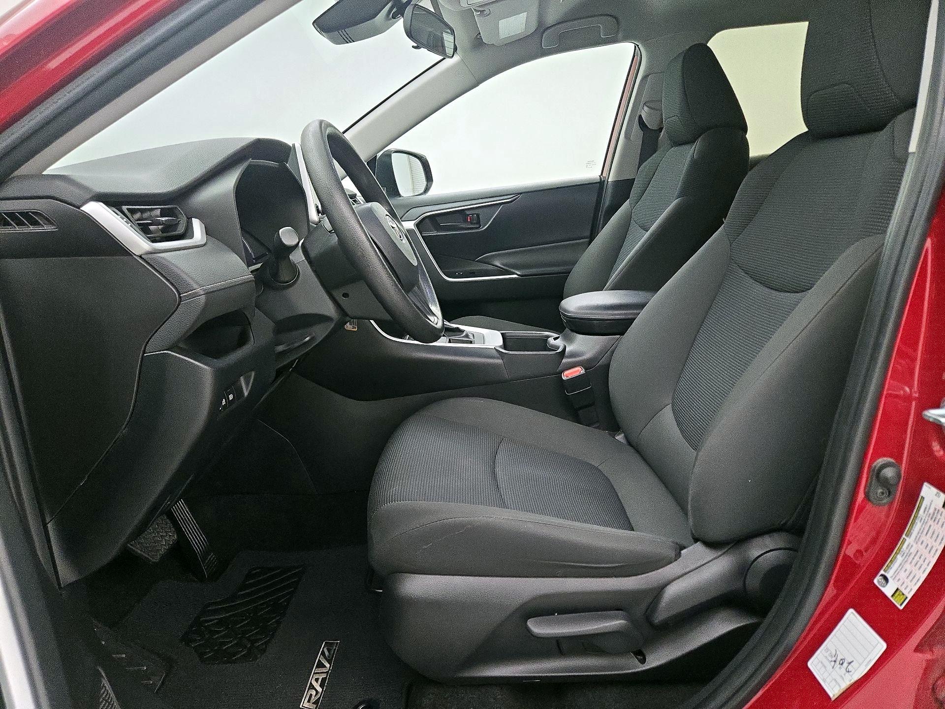 Thumbnail: 2024 Toyota RAV4 - 11